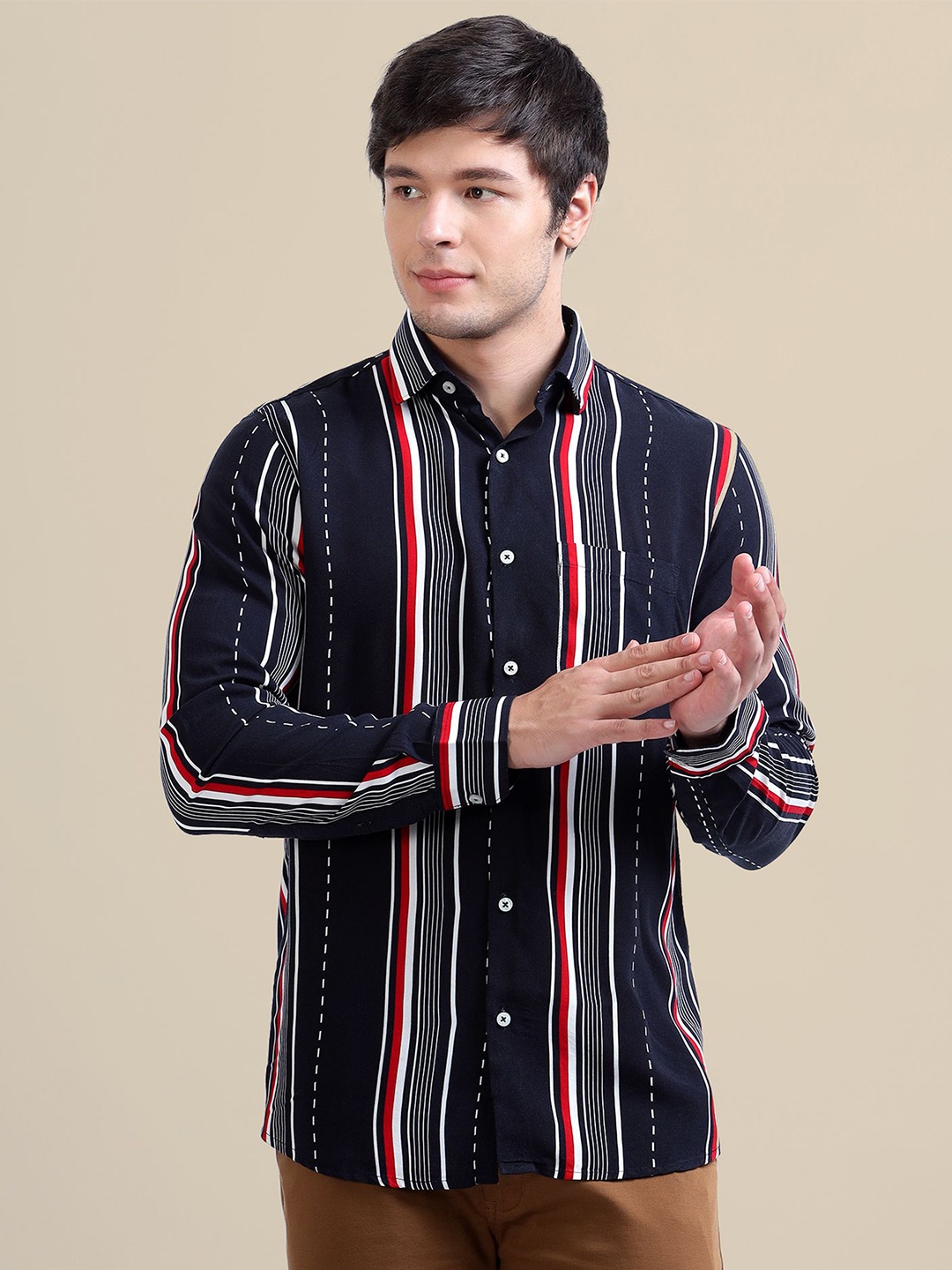 

AMSWAN Men Spread Collar Vertical Striped Casual Shirt, Black