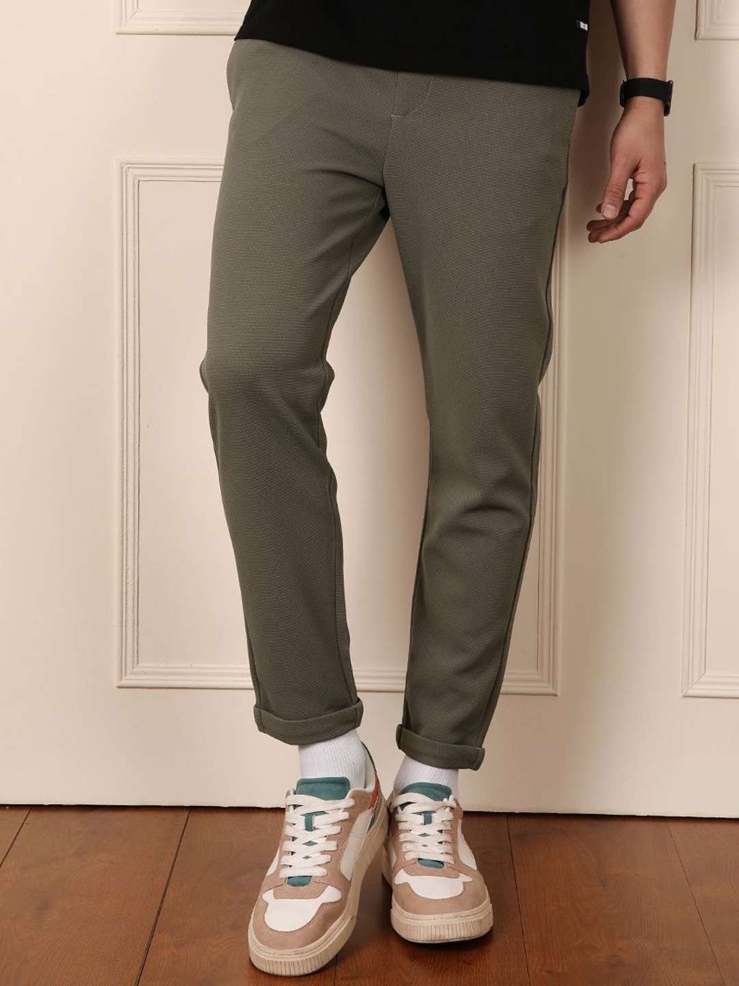 

WROGN Men Slim Fit Chinos Trousers, Olive