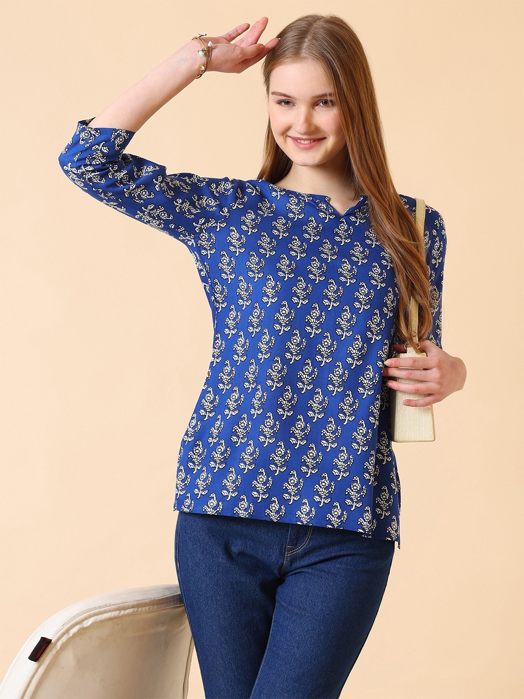 

SANGOURI Floral Printed Kurti, Blue