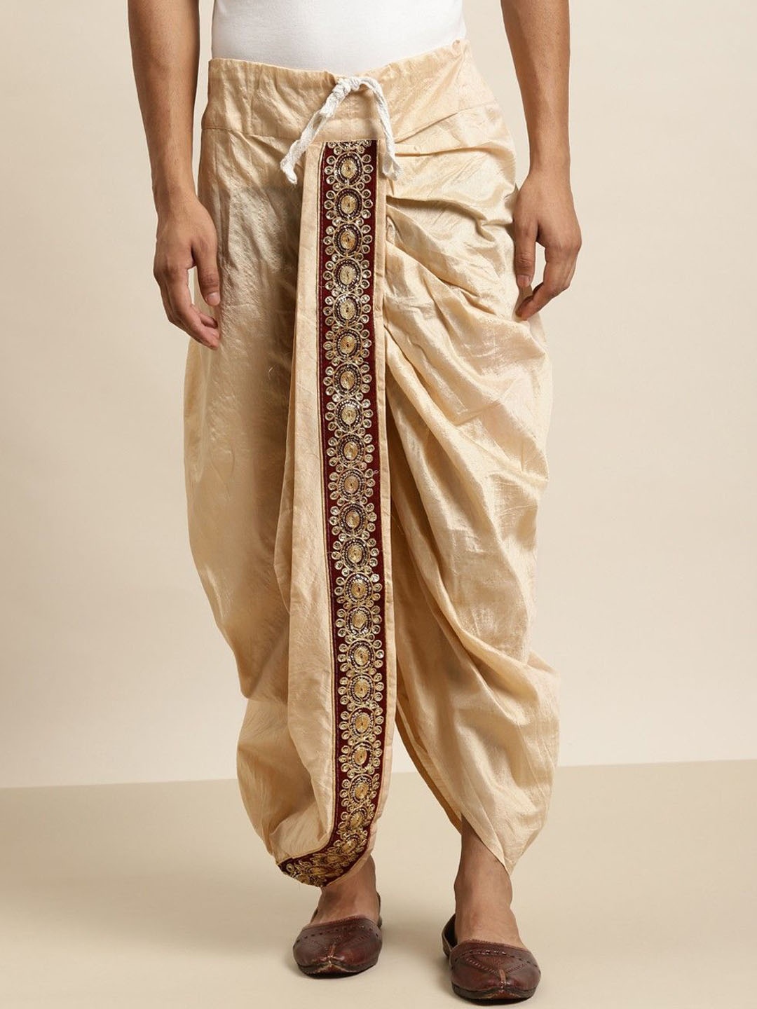 

FANZI Men Zari Border Dhoti Pants, Gold