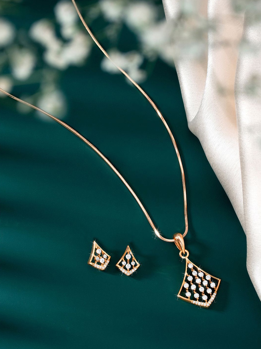 

Peora Rose Gold-Plated Cubic Zirconia Studded Jewellery Set