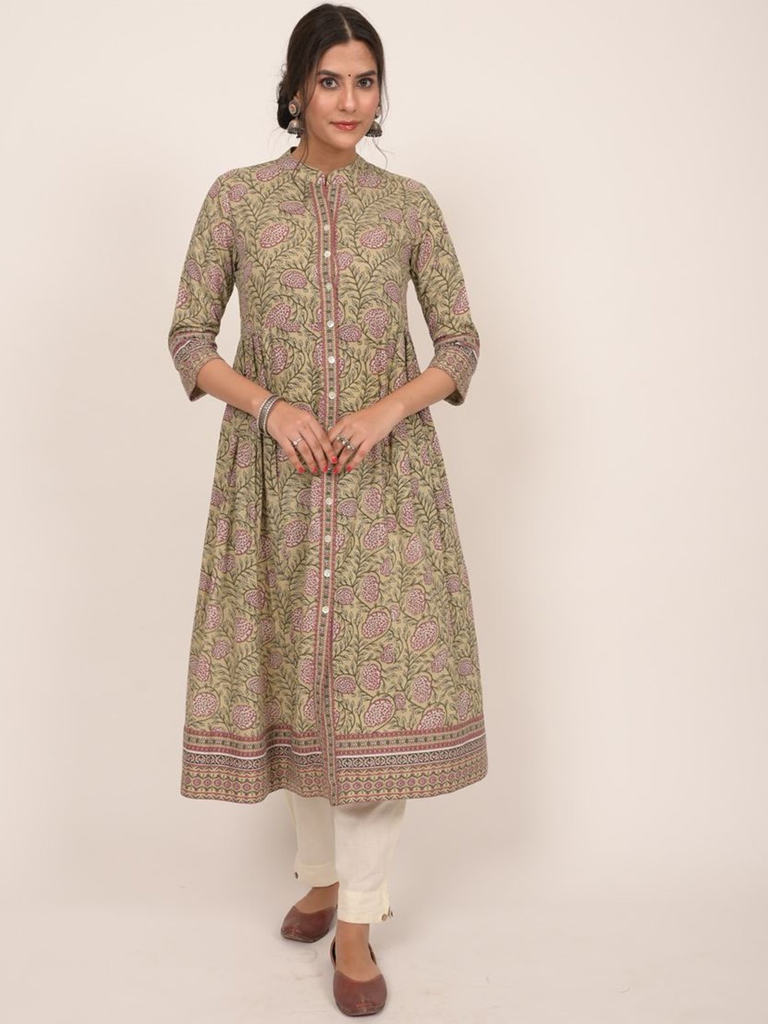 

INDIE JHOLA Floral Printed Pleated Mandarin Collar Pure Cotton A-Line Kurta, Green