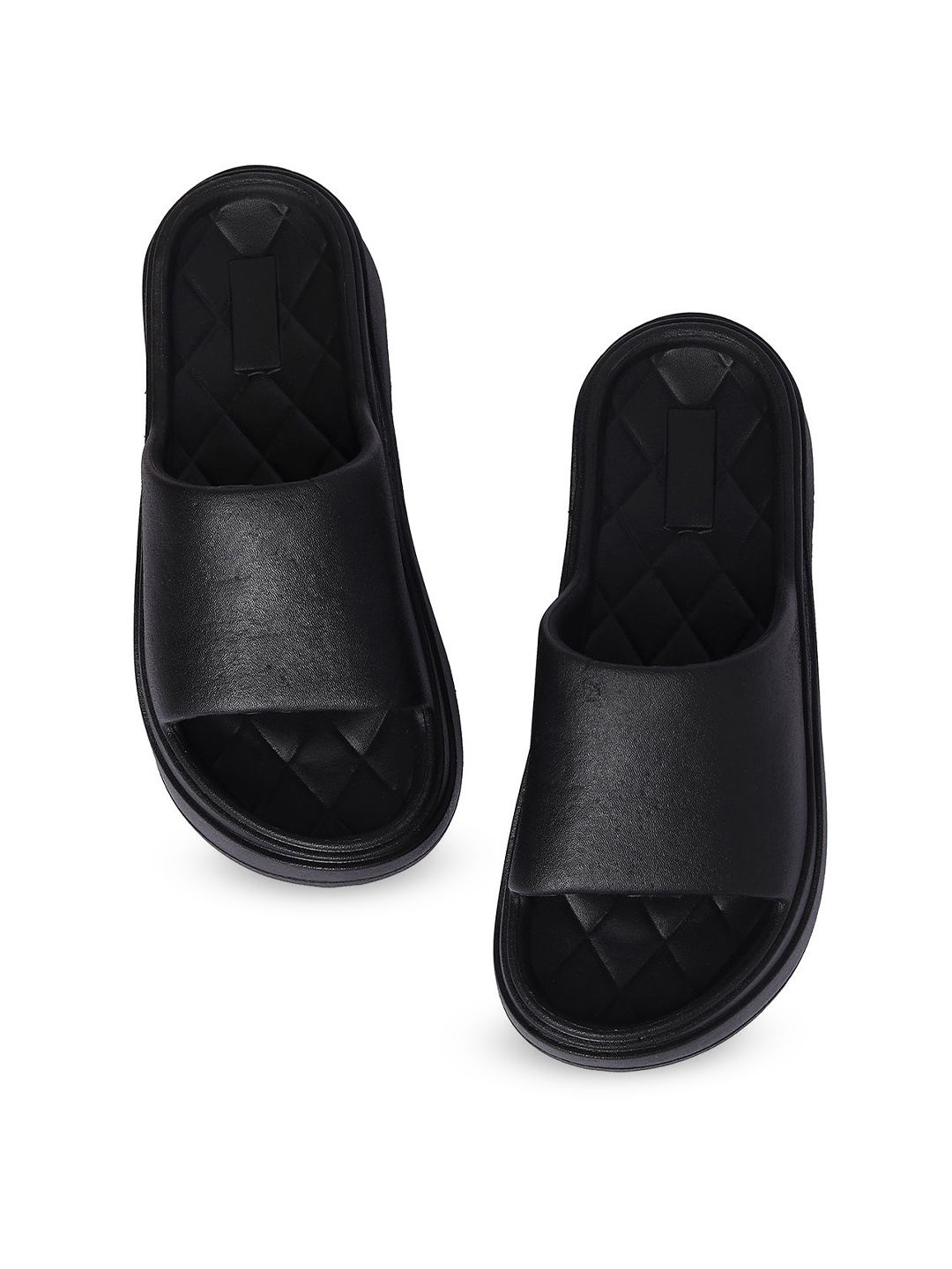 

The Roadster Lifestyle Co Women Round Toe Sliders, Black