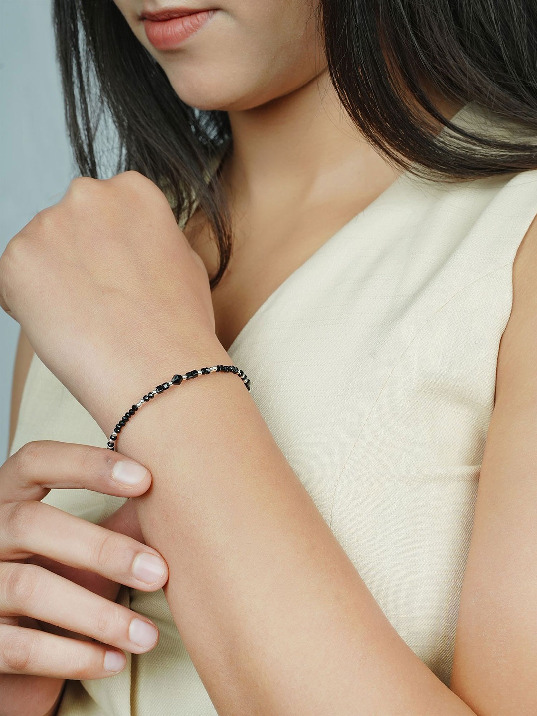 

SILBERRY 925 Sterling Silver Rhodium-Plated Handcrafted Wraparound Bracelet