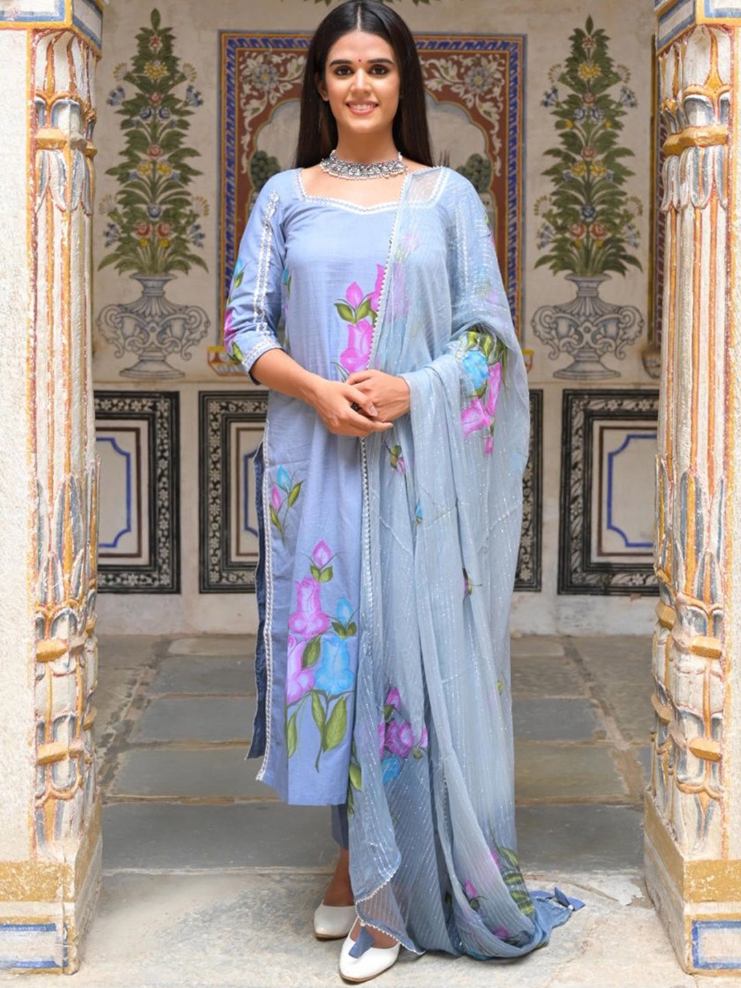 

HOUSE OF BAISA Floral Printed Pure Cotton Straight Kurta With Trouser & Dupatta, Blue