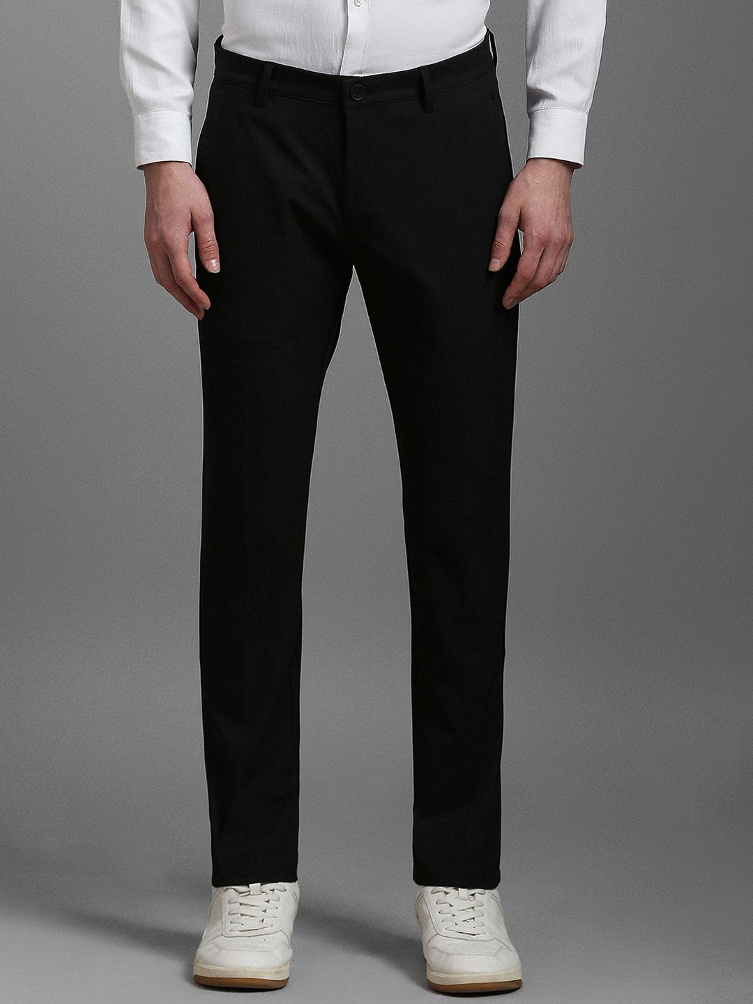 

Louis Philippe Men Slim Fit Regular Trousers, Black