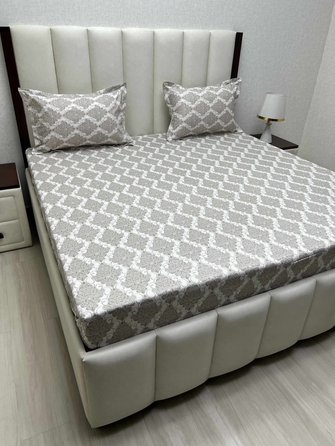 

Pure Decor Royal Passion Grey Printed Cotton 300TC Queen Bedsheet Set 2.28m x 2.54m