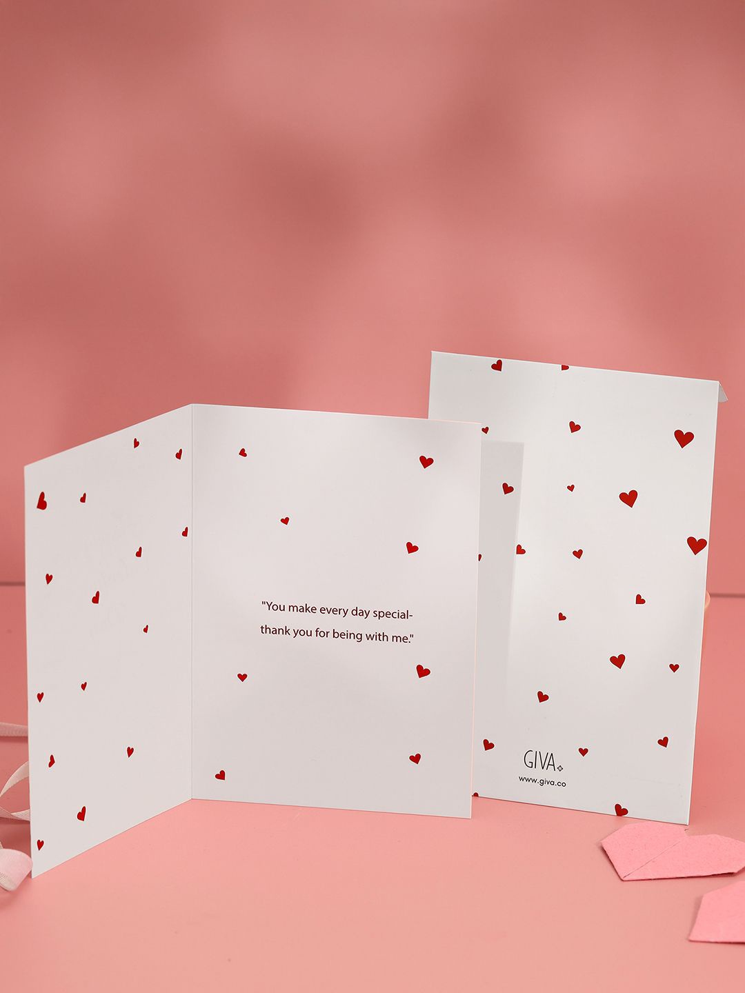 

GIVA White & Red Printed Spark Of Love Greeting Card