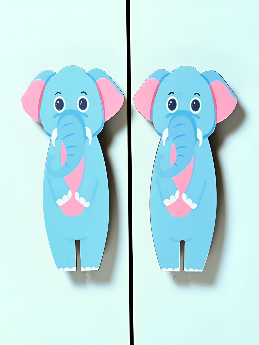 

Pinch of Pretty Pink & Blue 2 Pieces Printed Wooden Cupboard Door Handles