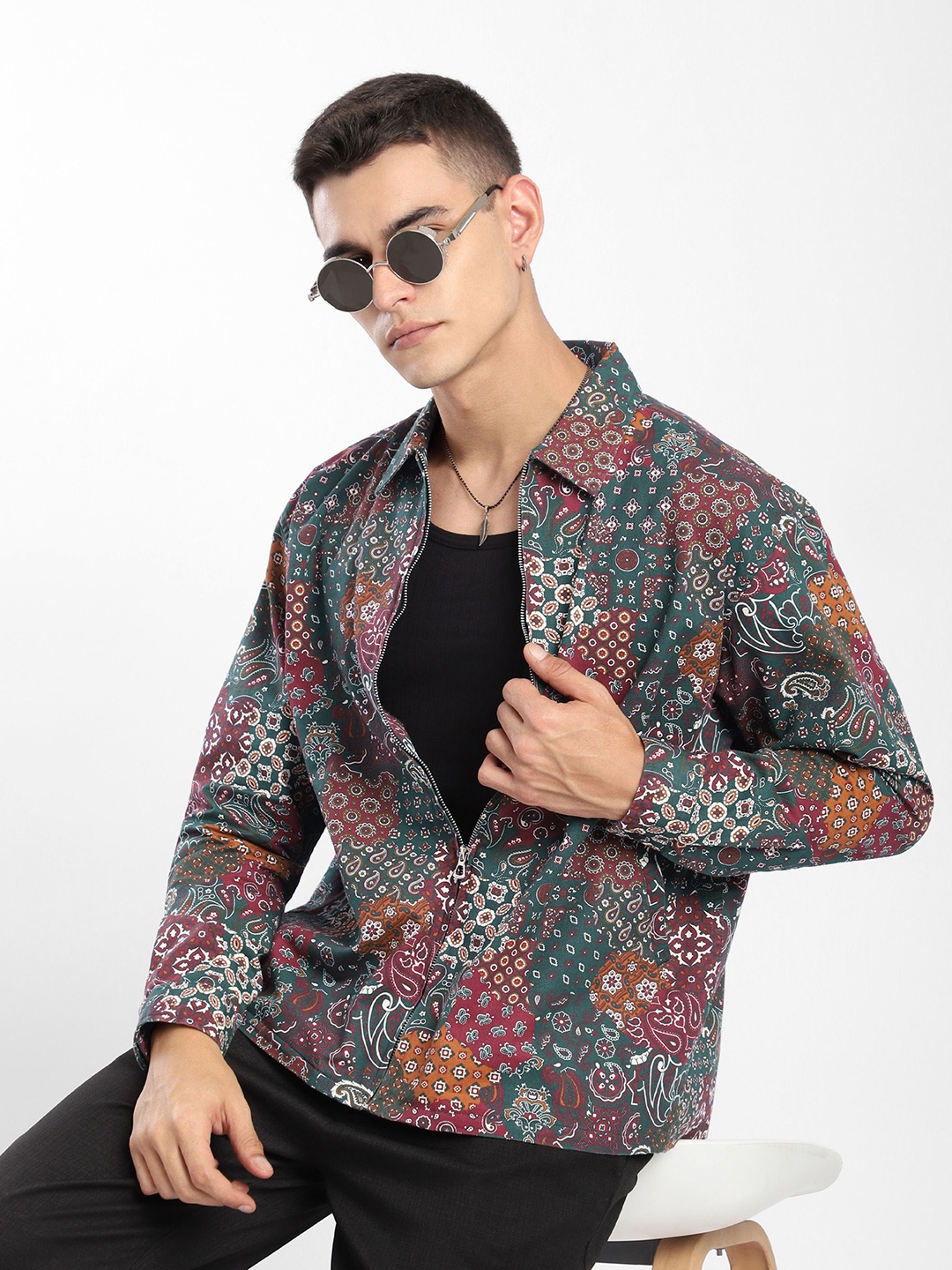 

Beyoung Men Comfort Opaque Printed Casual Shirt, Green