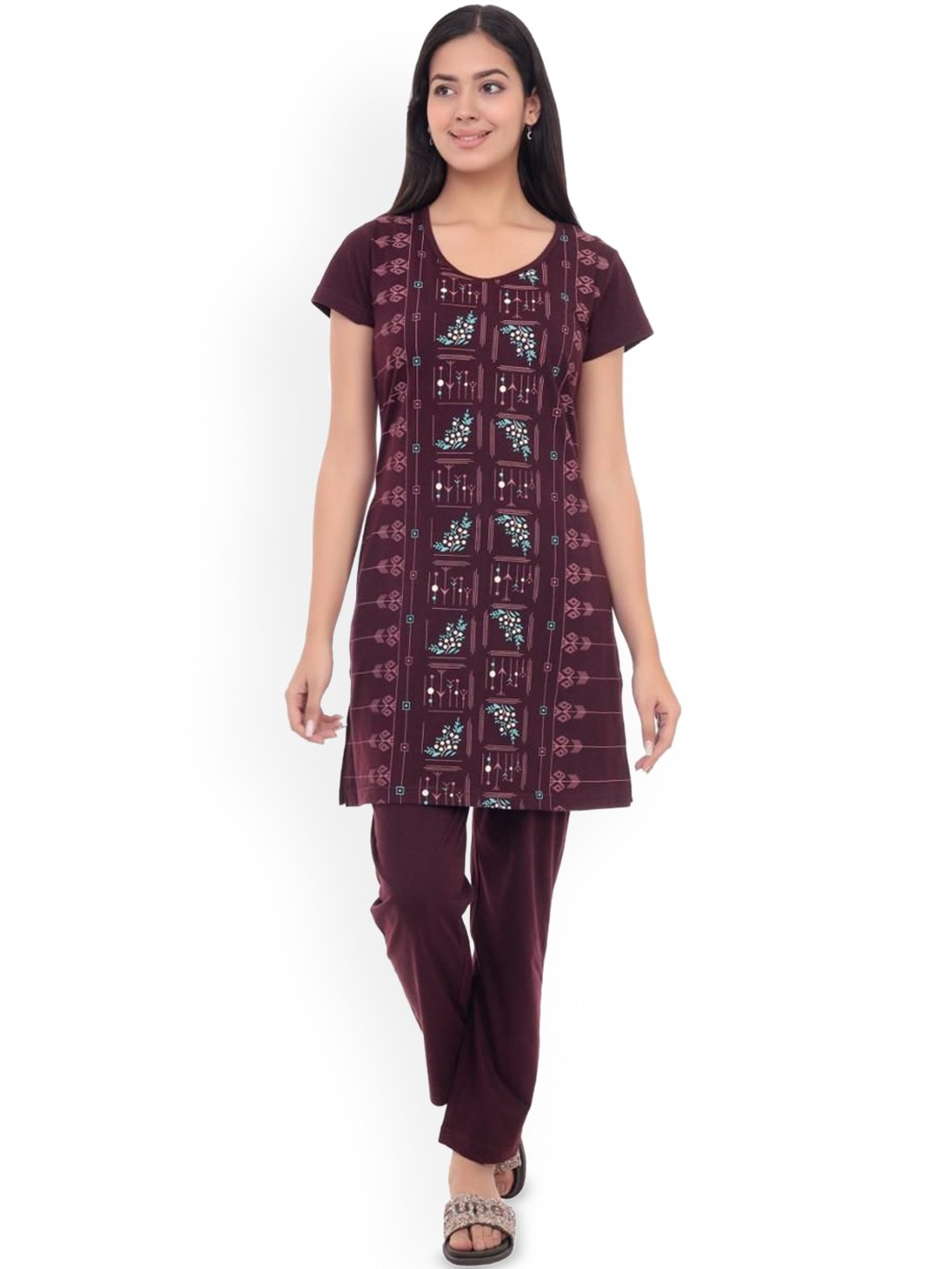 

CLINT Women Printed Night suit, Maroon