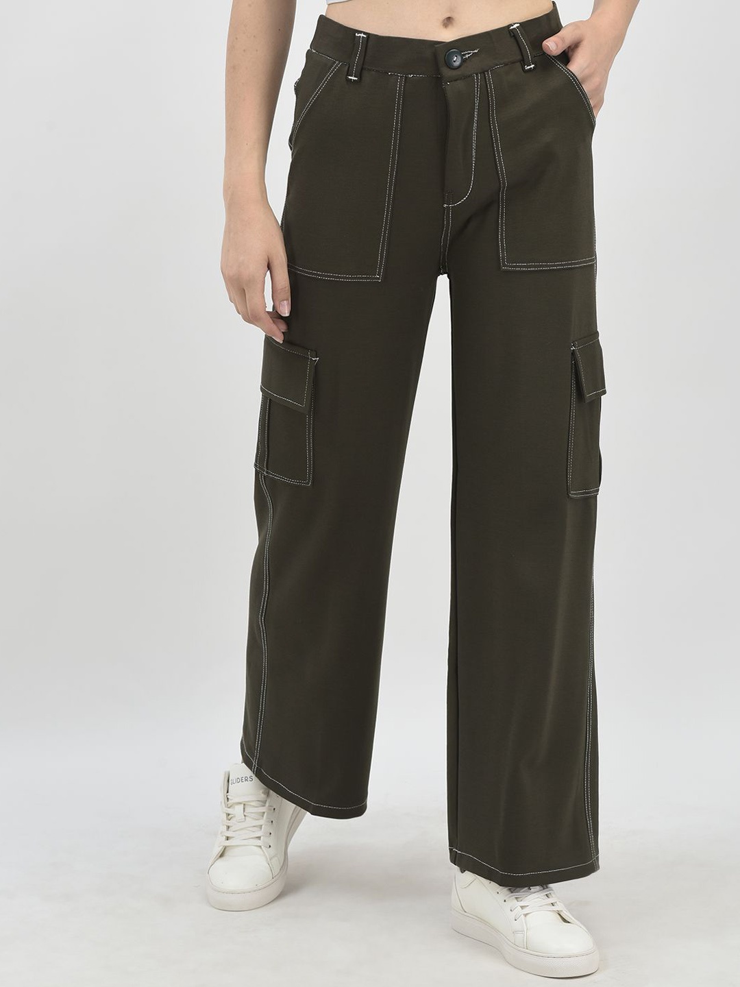 

FNOCKS Women Ultra Relaxed Fit Cargos, Green