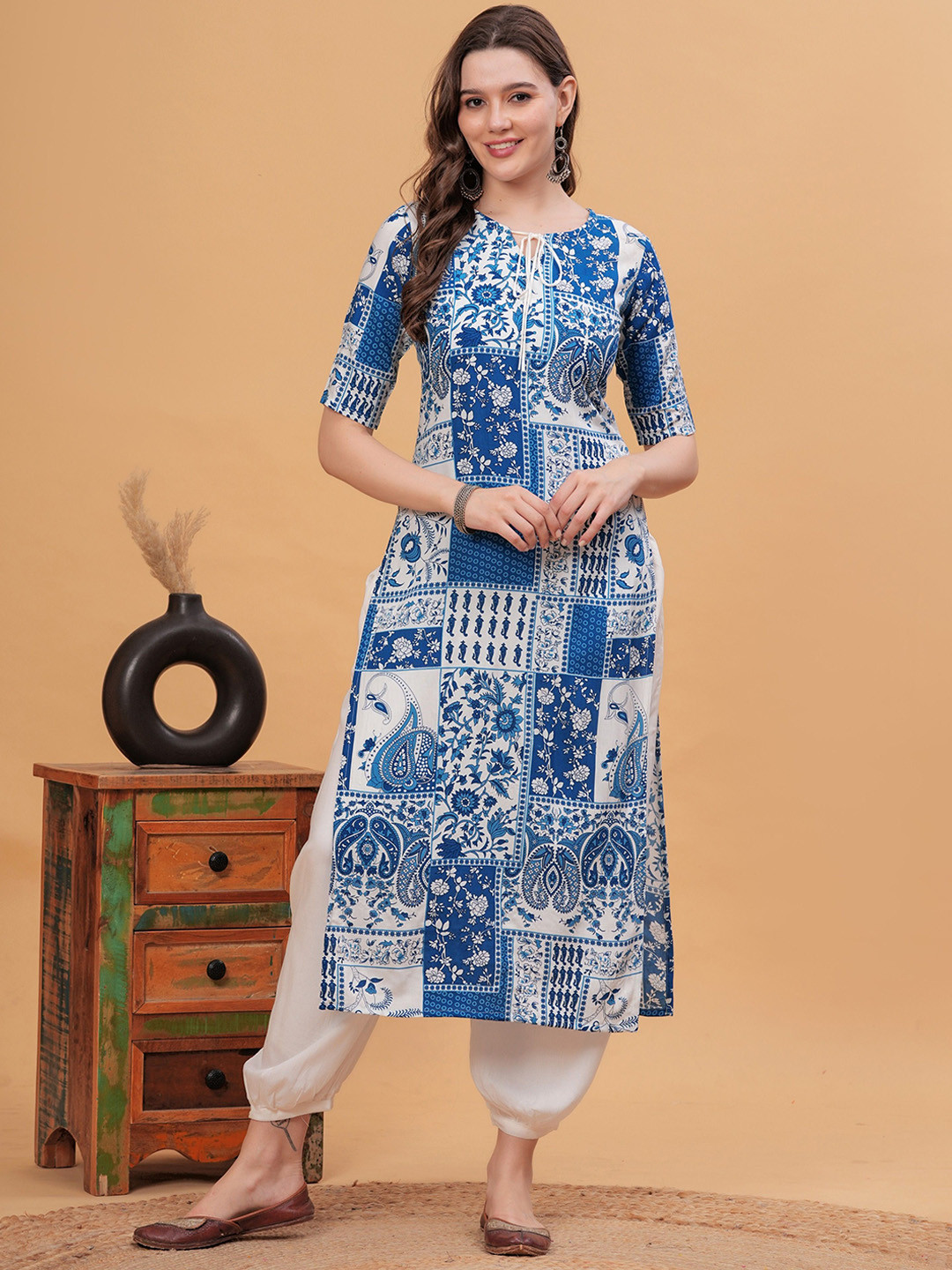 

KALINI Ethnic Motifs Printed Tie-Up Neck Kurta, Blue