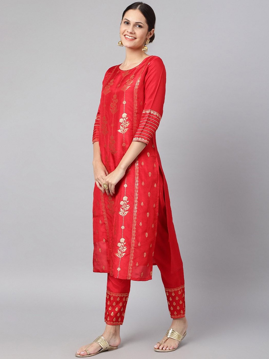 

SINSINI Floral Woven Design Round Neck Kurta With Trousers, Red
