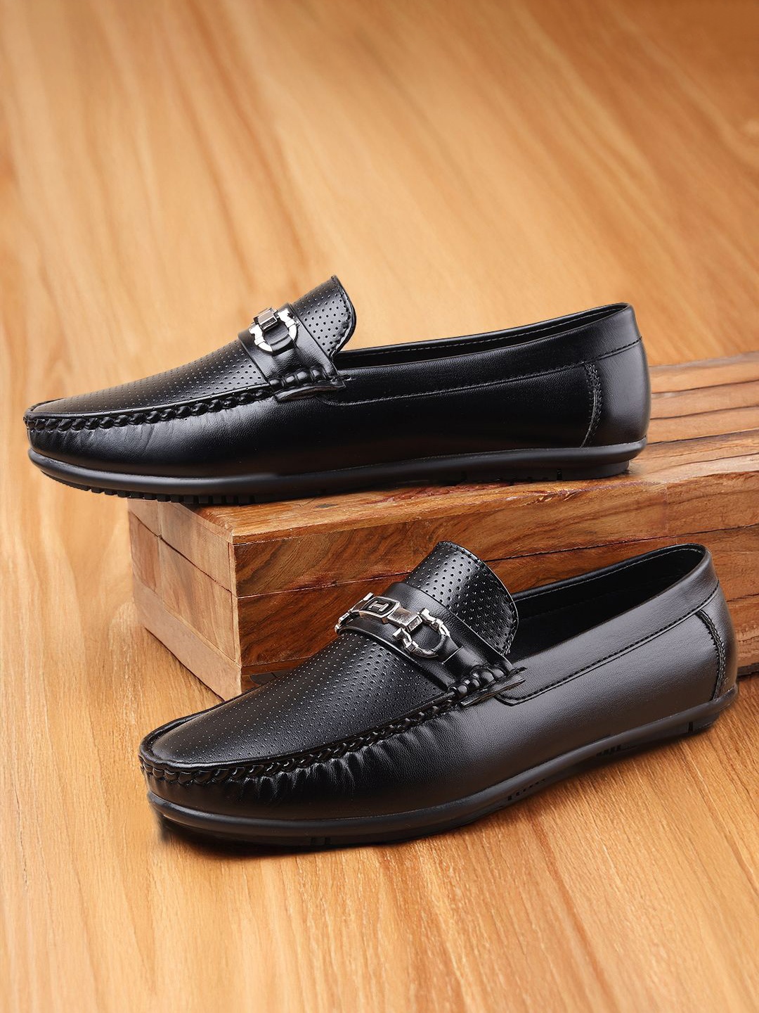 

Mast & Harbour Men Slip-On Loafers, Black