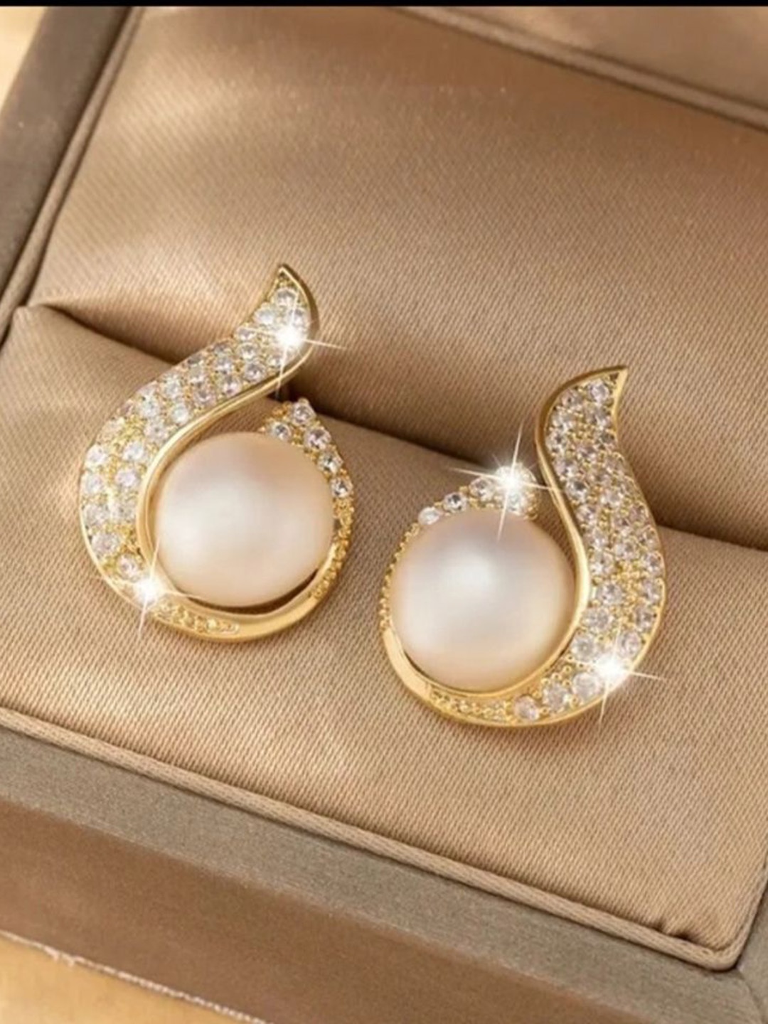 

Celestique Korean Pearls Studded Contemporary Studs, Gold