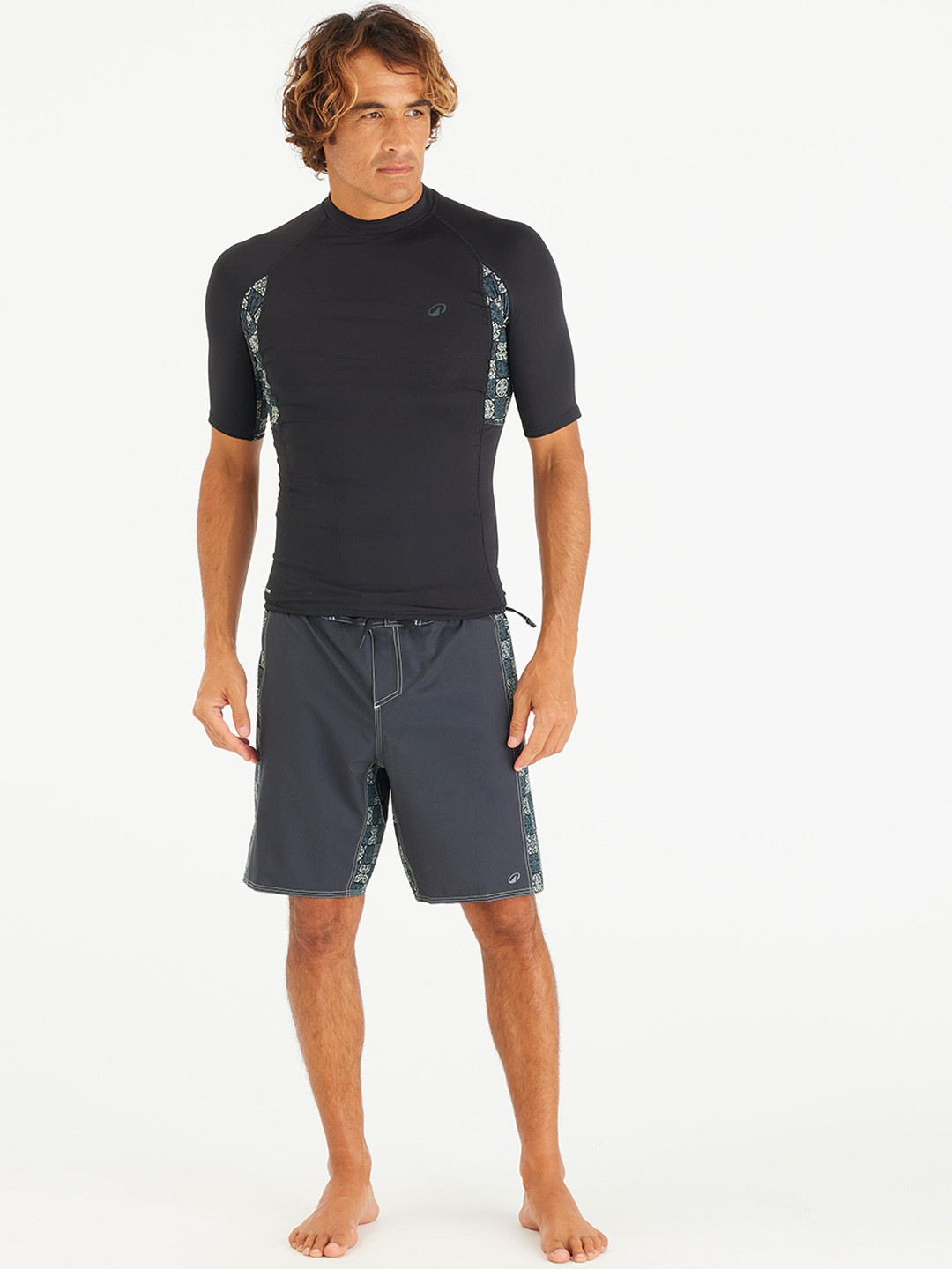 

OLAIAN By Decathlon Printed Round Neck Swim T-Shirt, Black