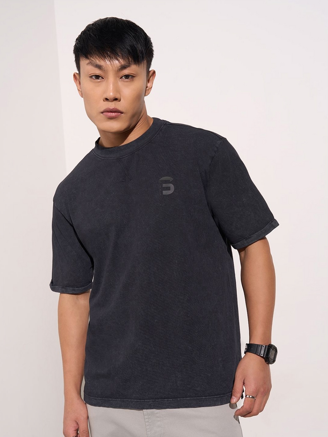 

SF JEANS by Pantaloons Men Solid Round Neck Cotton Relaxed Fit T-shirt, Grey