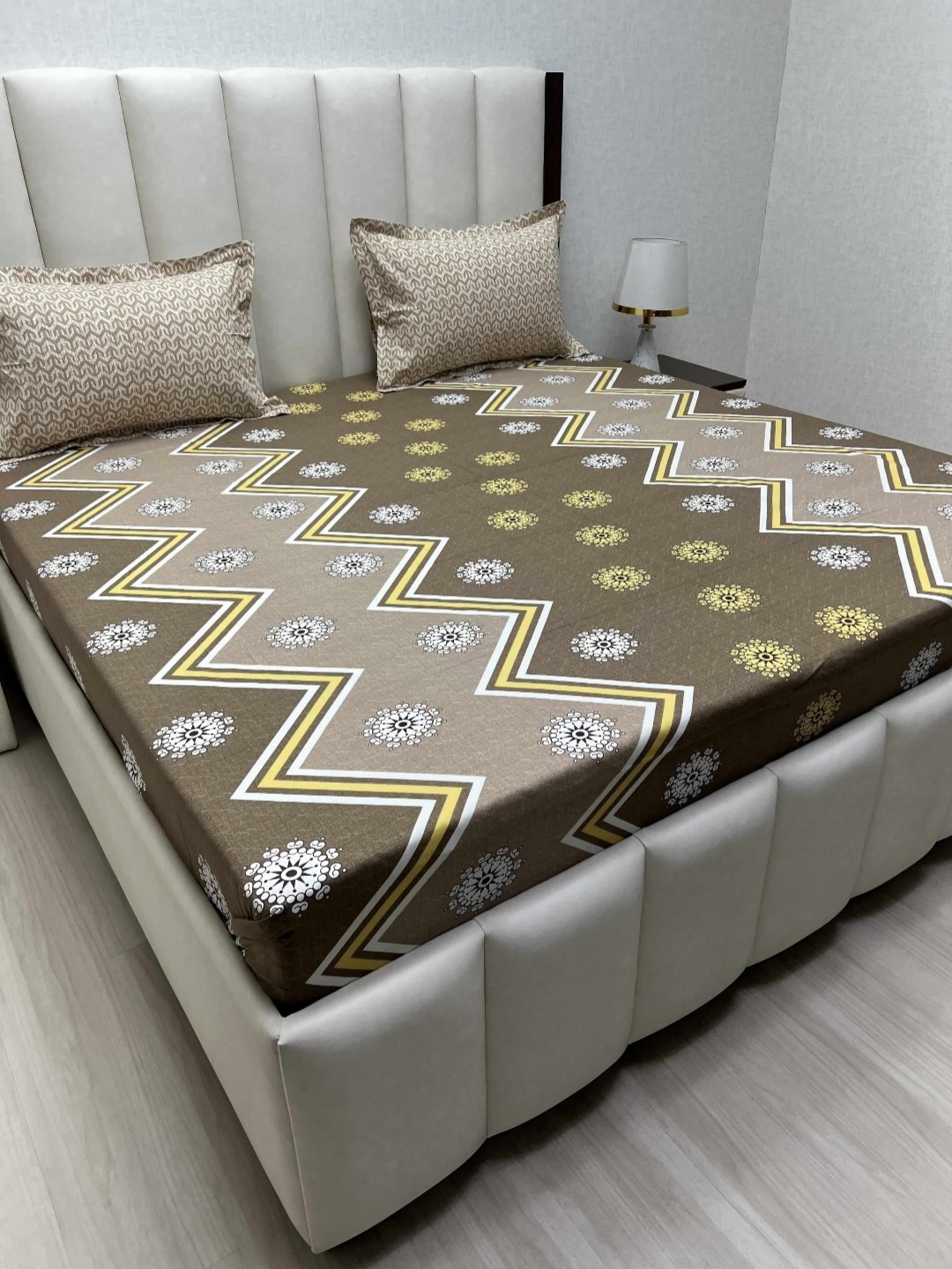 

Pure Decor Royal Passion Brown & White Printed Cotton 350TC Queen Bedsheet 2.28m x 2.54m