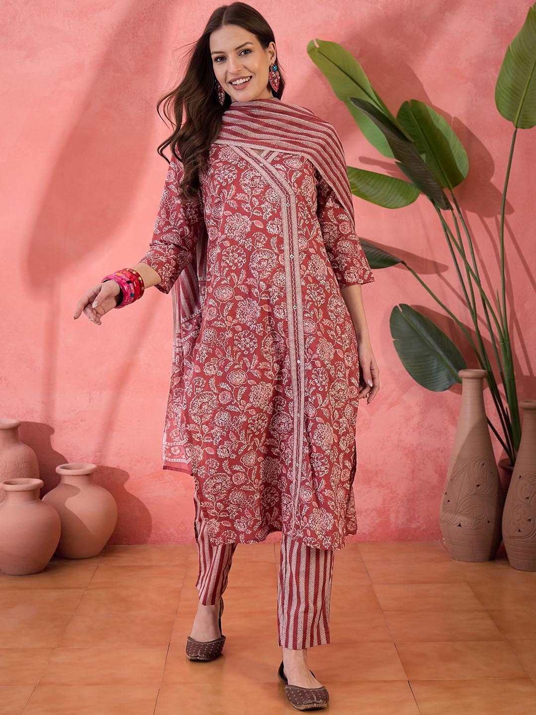 

Sangria Floral Printed Pure Cotton Kurta With Trousers & Dupatta, Red