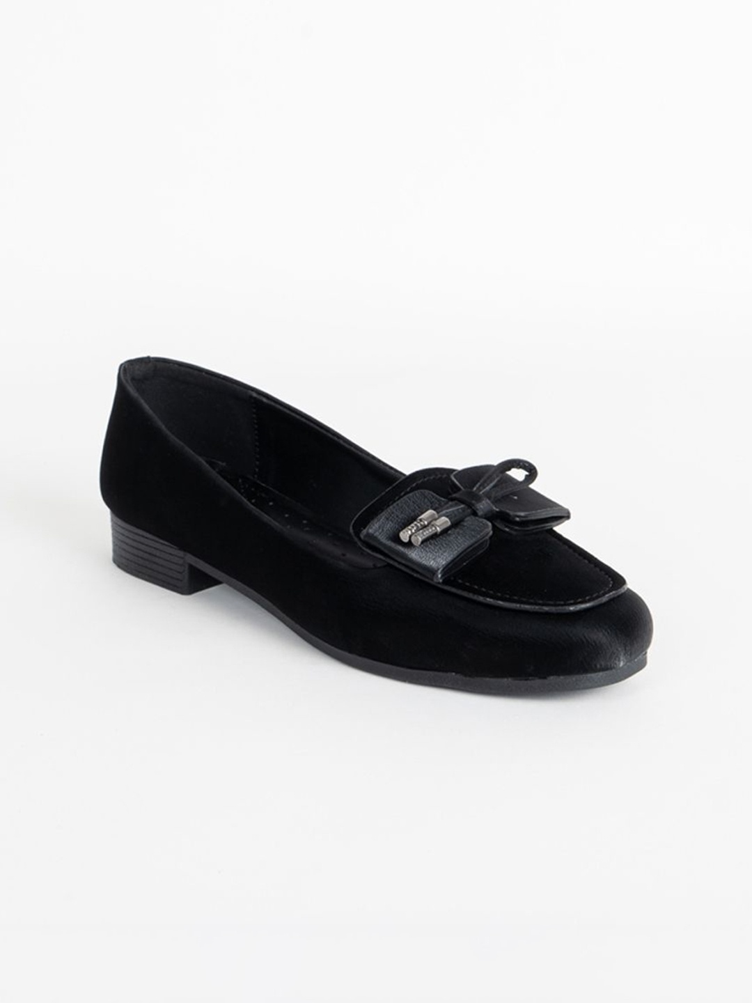 

SCENTRA Women Flatforms, Black