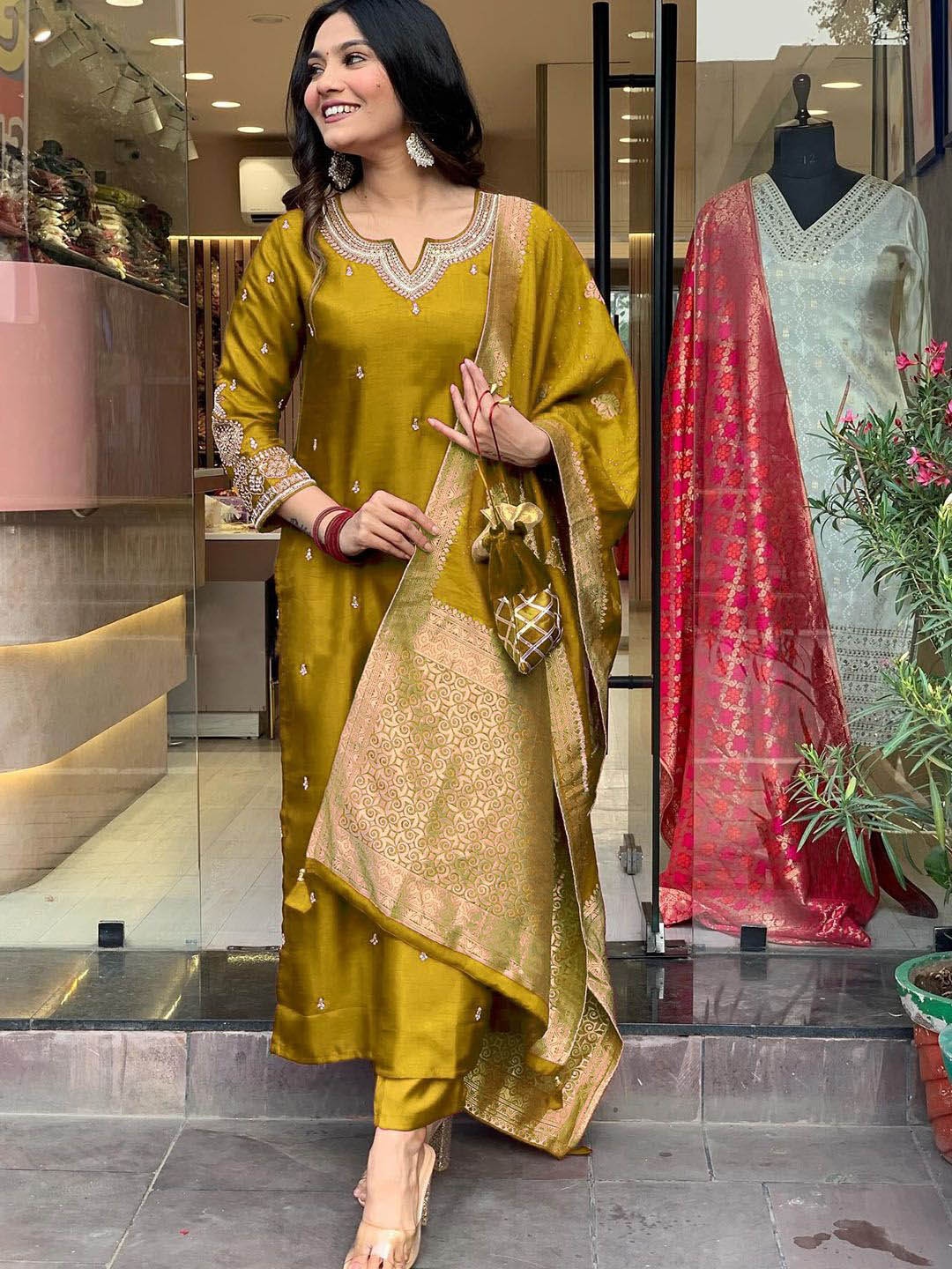 

TWINS LADY Floral Embroidered Notch Neck Sequinned Straight Kurta With Trousers & Dupatta, Yellow