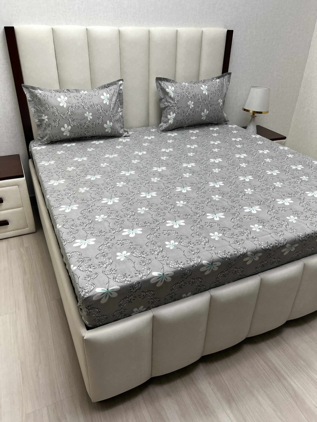 

Pure Decor Passion Grey Printed Pure Cotton 230 TC Queen Bedsheet Set 2.28 m x 2.54 m