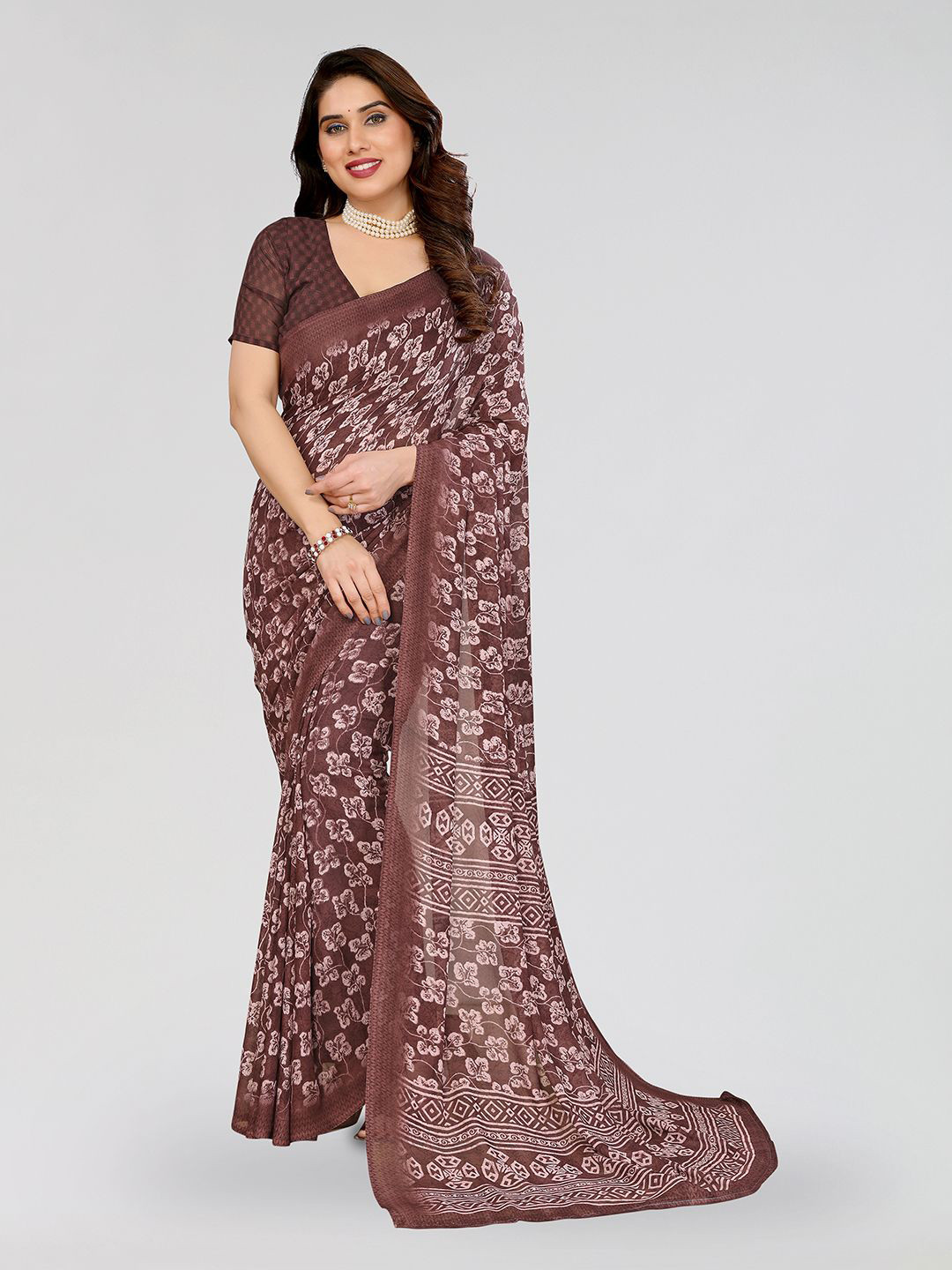 

Moda Rapido Floral Printed Saree, Maroon
