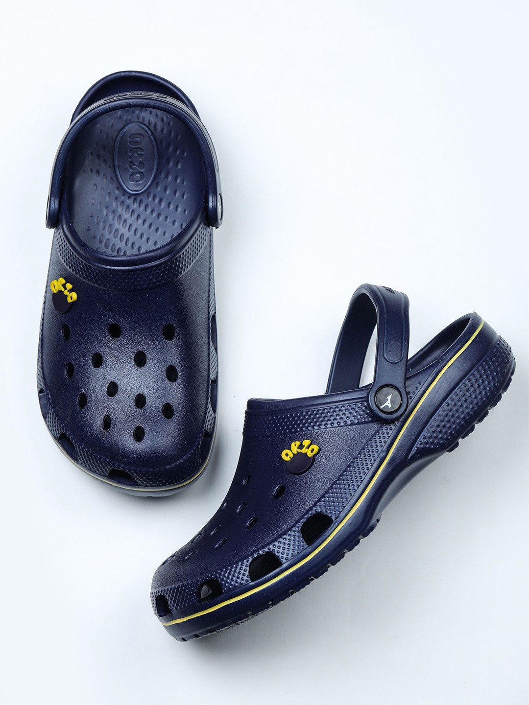 

ABROS Men Striped Clogs, Navy blue