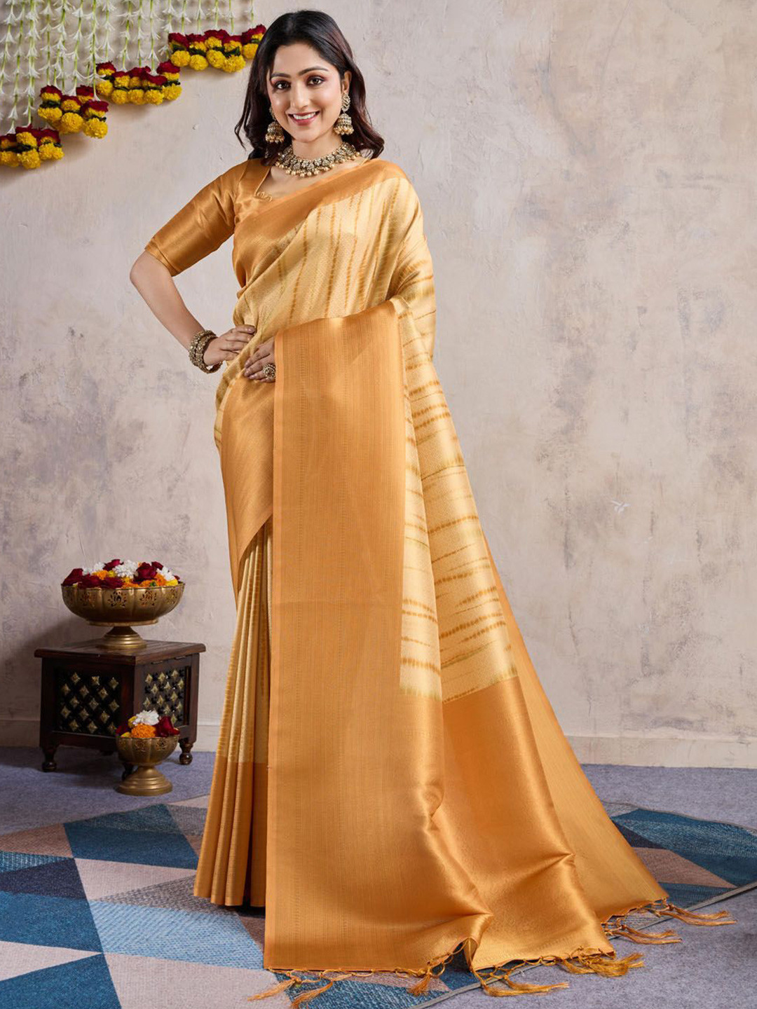

Meena Bazaar Tie and Dye Zari Art Silk Saree, Beige