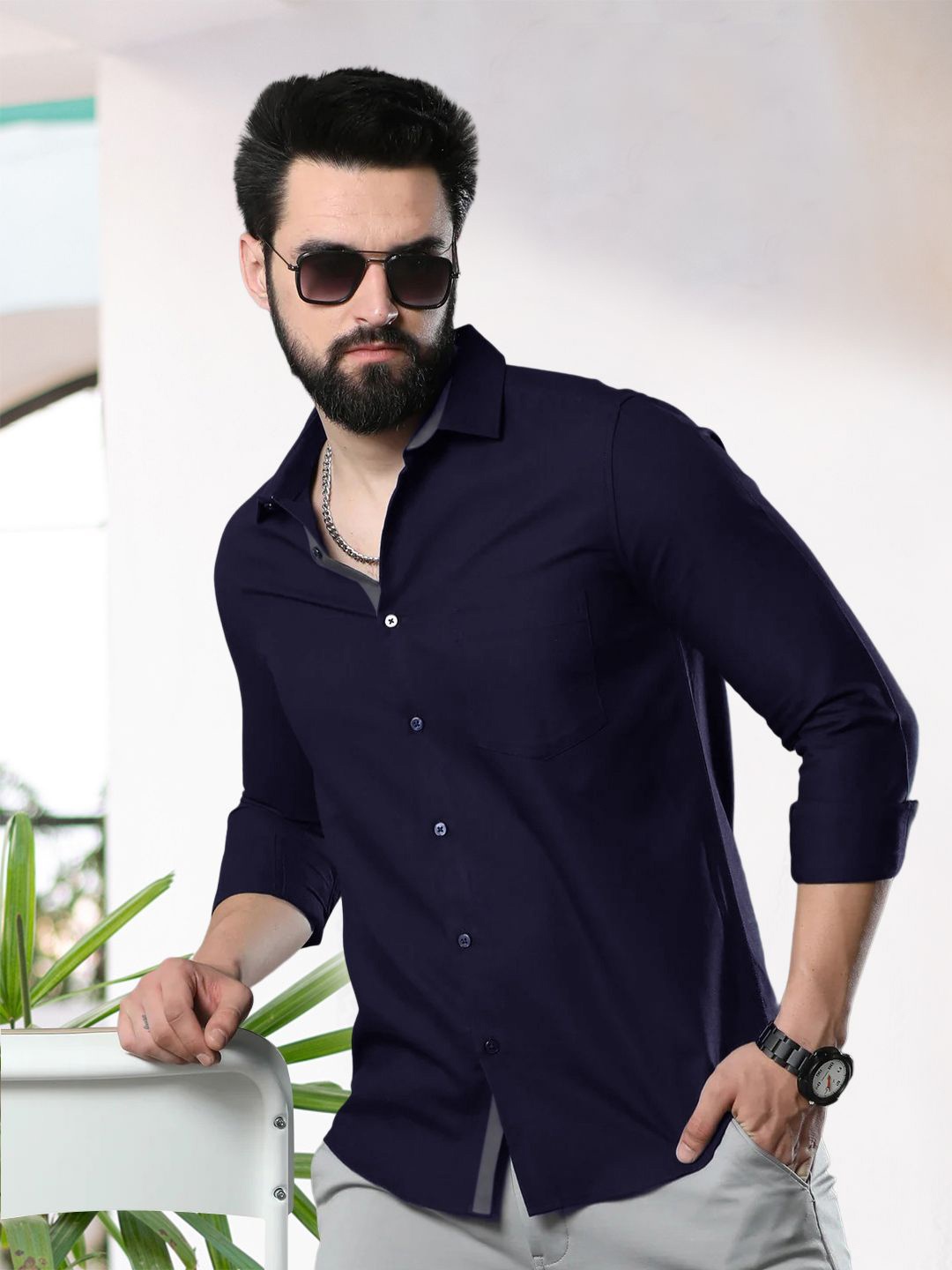 

Moda Rapido Men Standard Fit Spread Collar Solid Cotton Casual Shirt, Navy blue