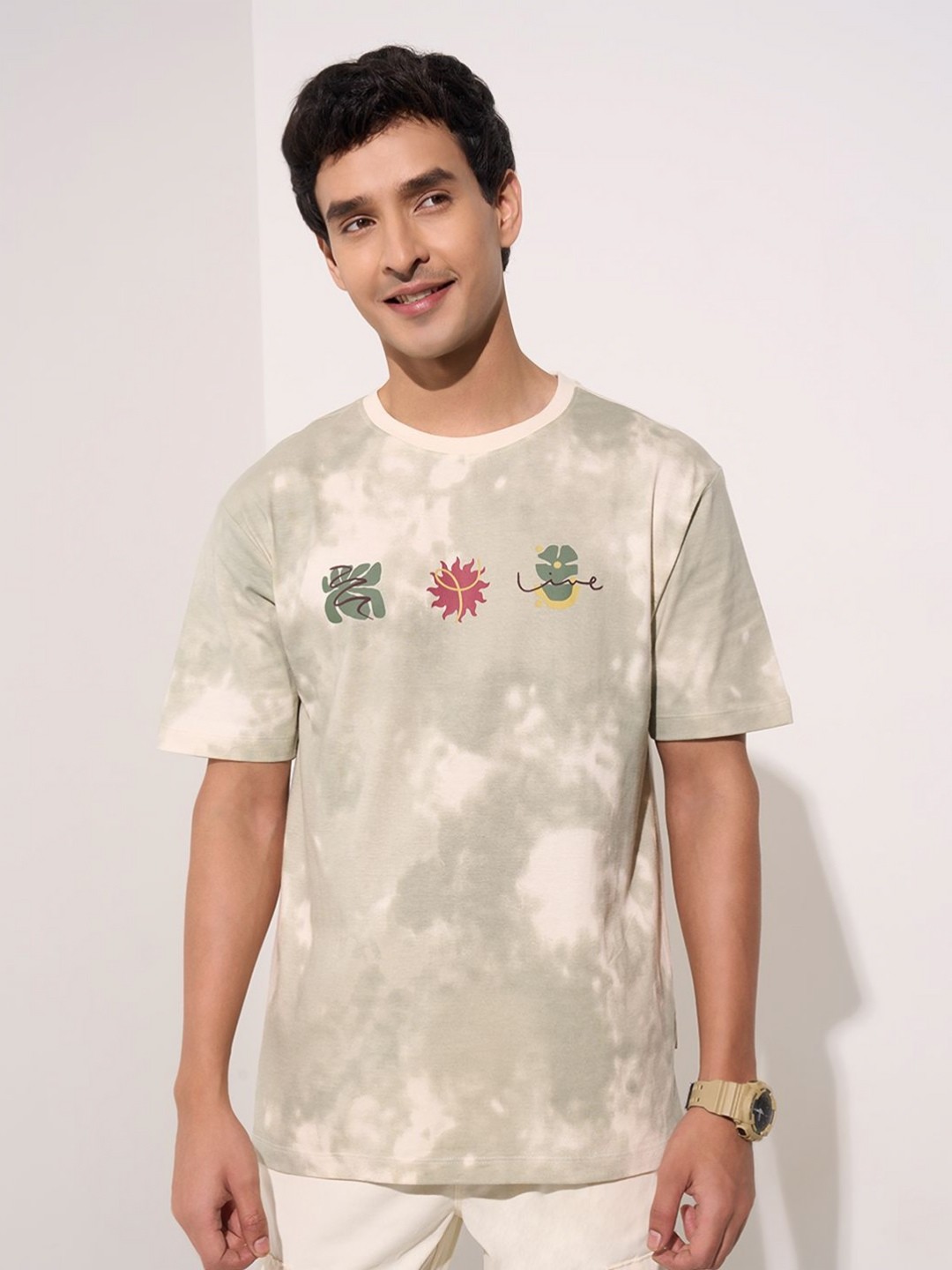 

7 Alt by Pantaloons Men Floral Printed Round Neck Cotton Relaxed Fit T-shirt, Beige