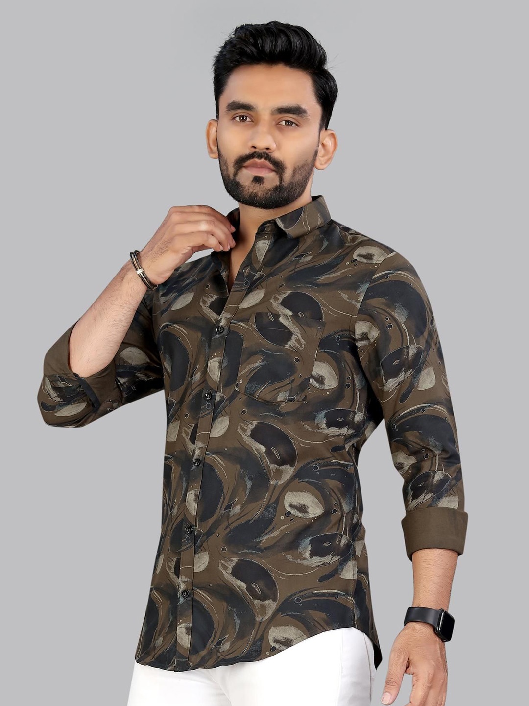 

Metronaut Men Classic Fit Spread Collar Abstract Printed Cotton Casual Shirt, Olive