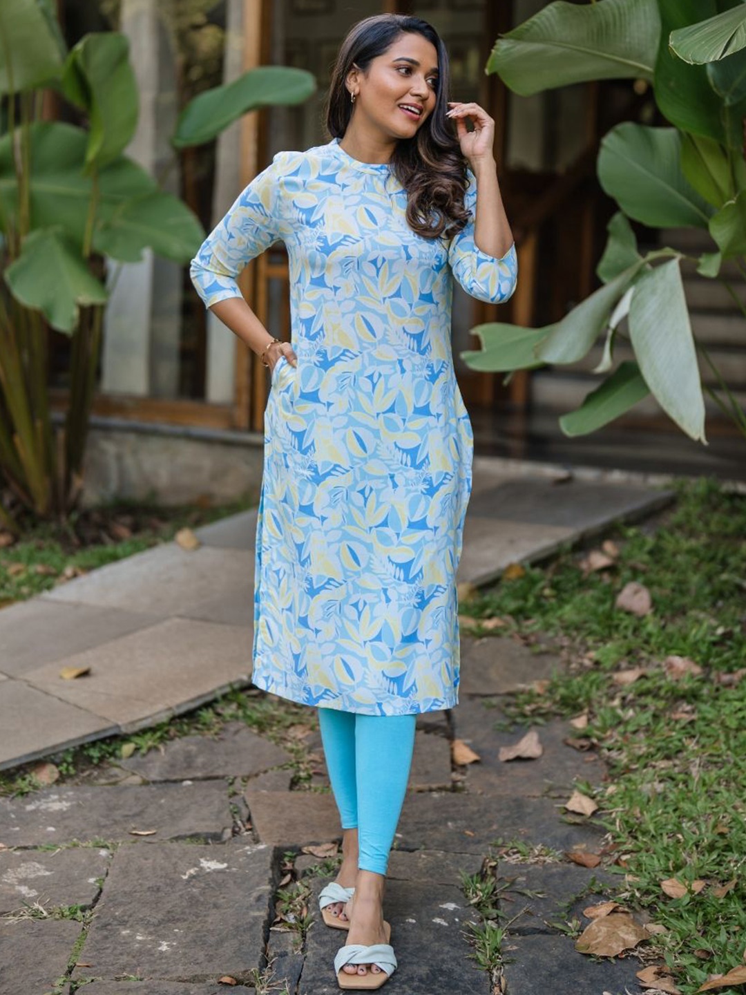 

HAY Women Dyed Anarkali Kurta, Blue