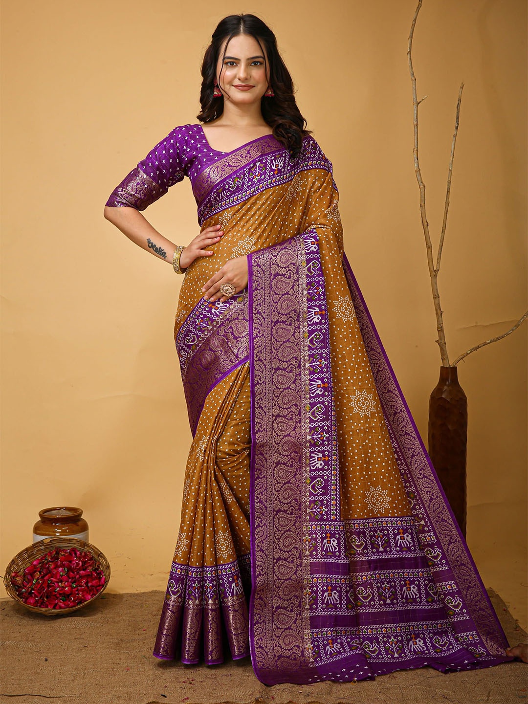 

KALINI Bandhani Zari Art Silk Banarasi Saree, Brown