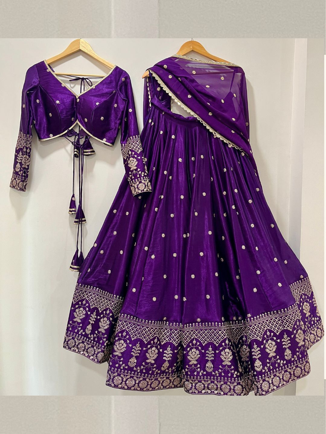 

StyleStatement Embellished Sequinned Ready to Wear Lehenga & Unstitched Blouse With Dupatta, Purple