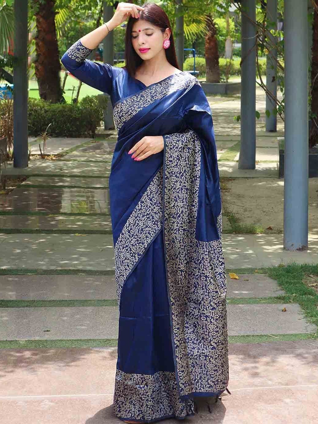 

Aika Ethnic Motifs Zari Pure Silk Banarasi Saree, Blue