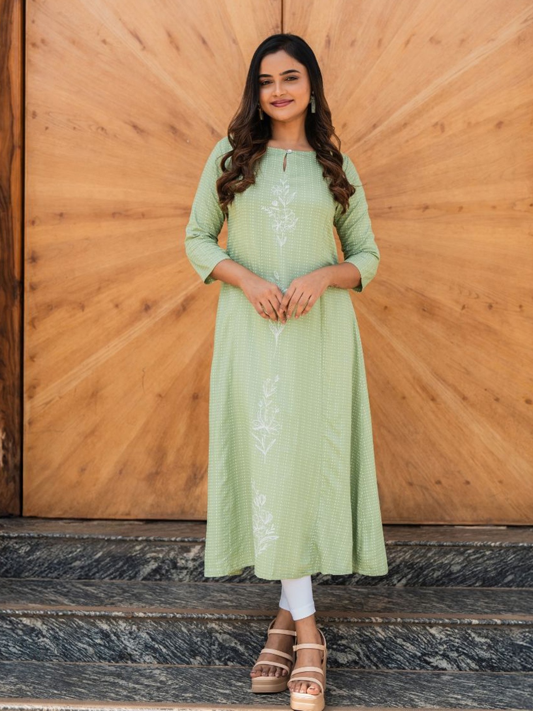 

HAY Floral Printed Key-hole Neck Panelled A-Line Kurta, Green