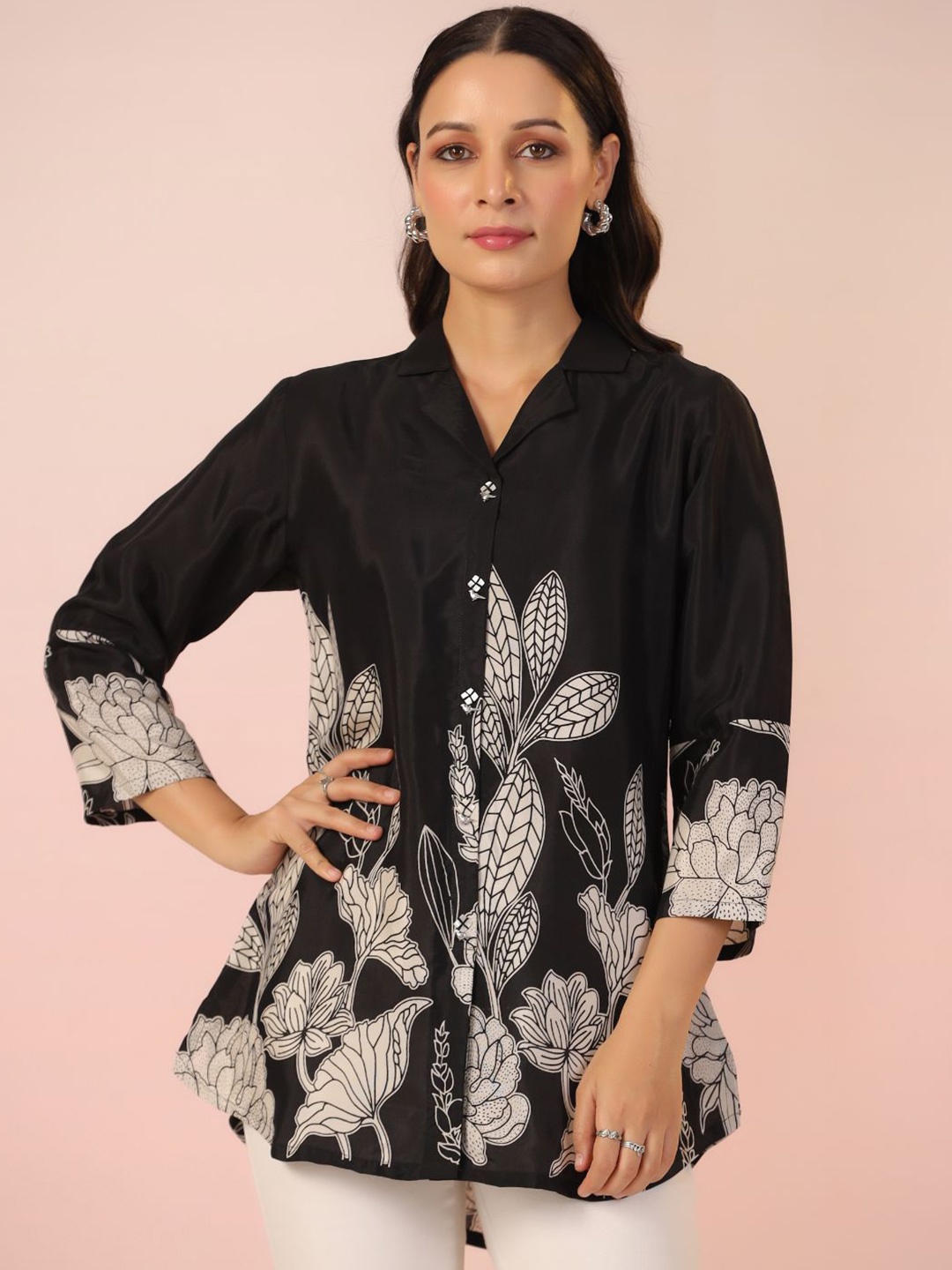 

Kaftanize Women Floral Printed Lapel Collar Shirt Style Top, Black