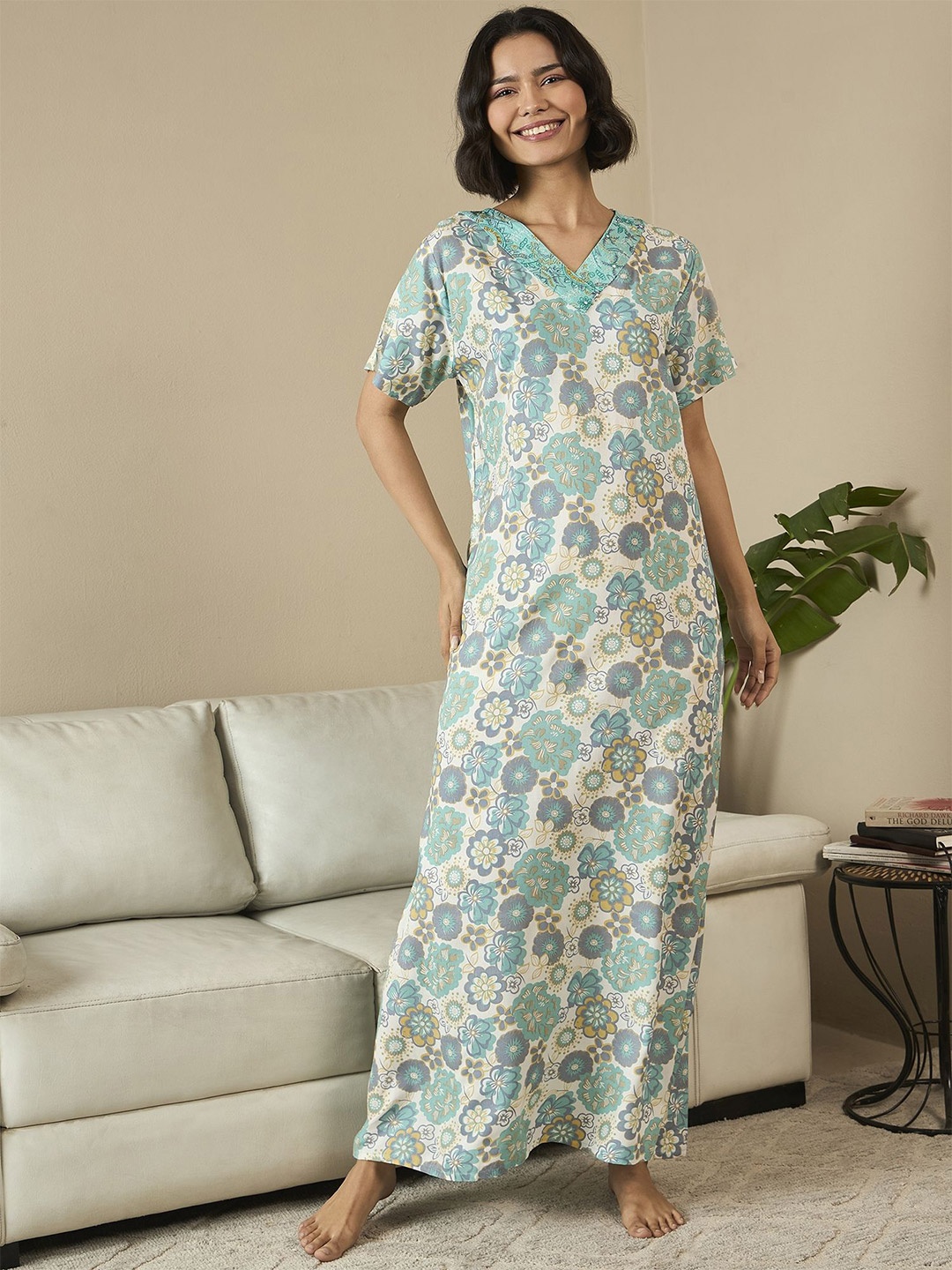 

July Printed Maxi Nightdress, Off white