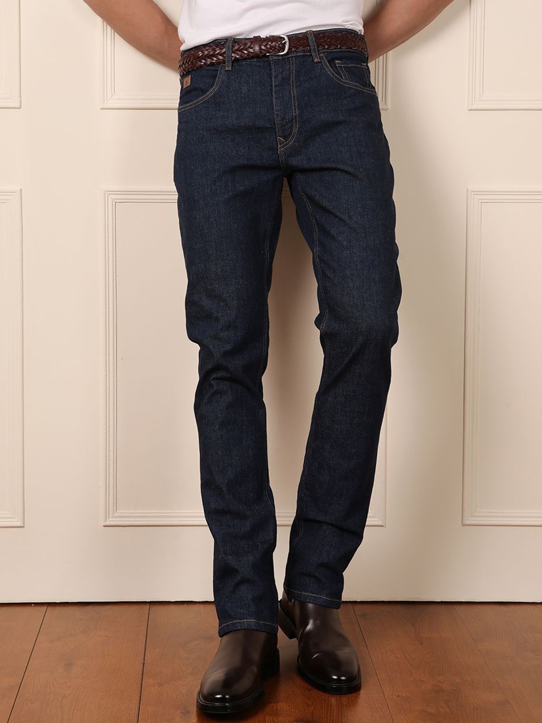 

WROGN Men Comfort Slim Fit Mid-Rise Cotton Jeans, Blue