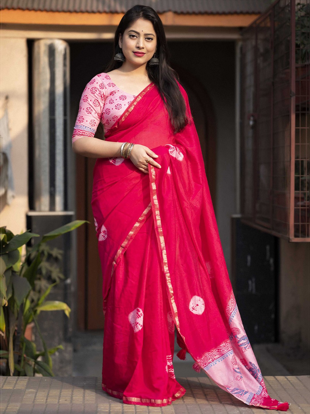 

DIVASTRI Batik Block Print Saree, Pink