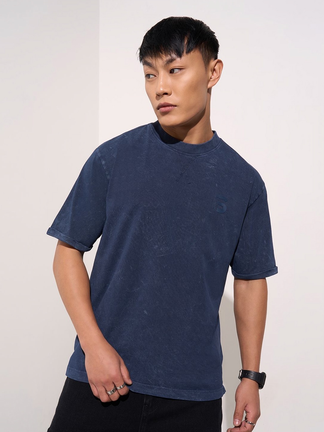 

SF JEANS by Pantaloons Men Solid Round Neck Cotton Relaxed Fit T-shirt, Navy blue