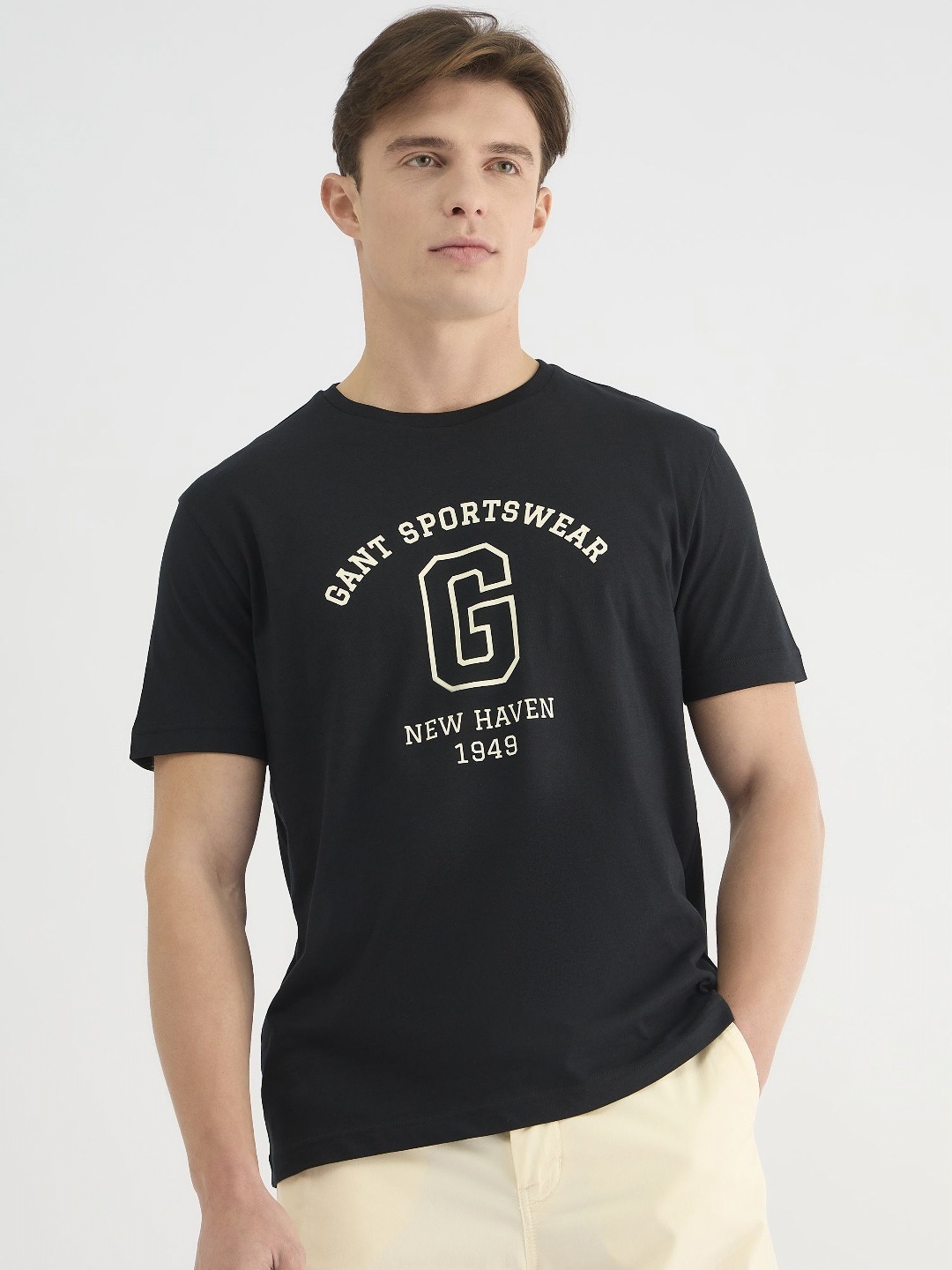 

GANT Men Typography Printed Pure Cotton Applique T-shirt, Black