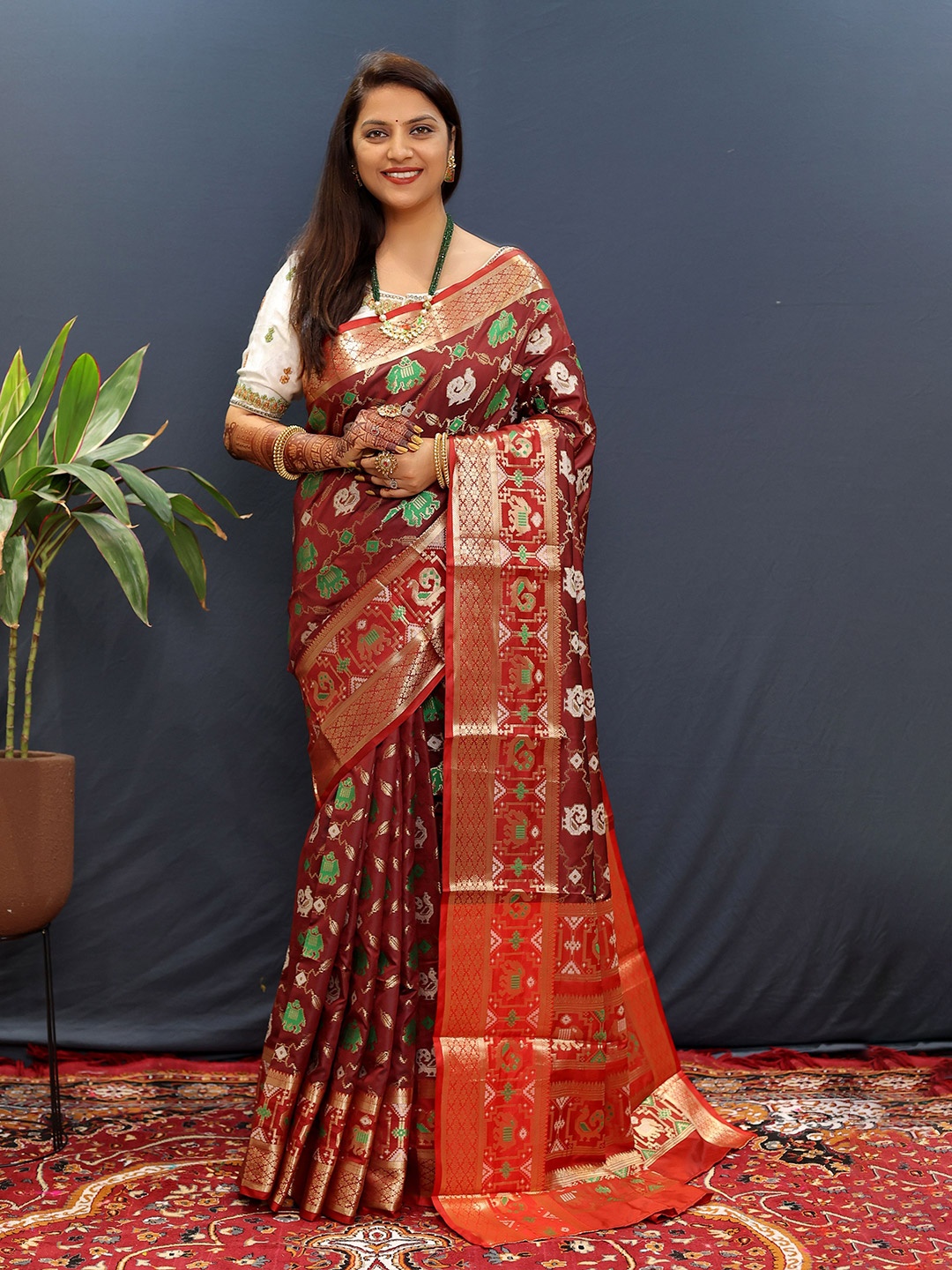 

Kandora Ethnic Motifs Woven Design Zari Pure Silk Paithani Saree, Maroon