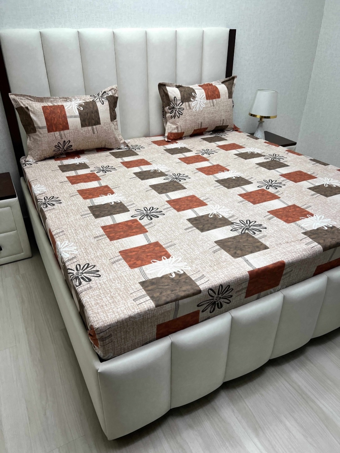 

Pure Decor Passion Brown & Grey Printed Cotton 240 TC Queen Bedsheet Set 2.28 m x 2.54m