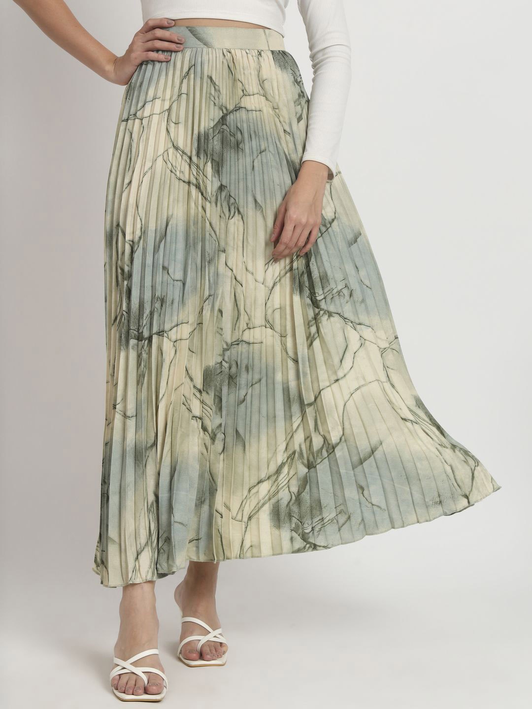

ZWERLON Women Abstract Printed Pleated A-Line Midi Skirt, Green