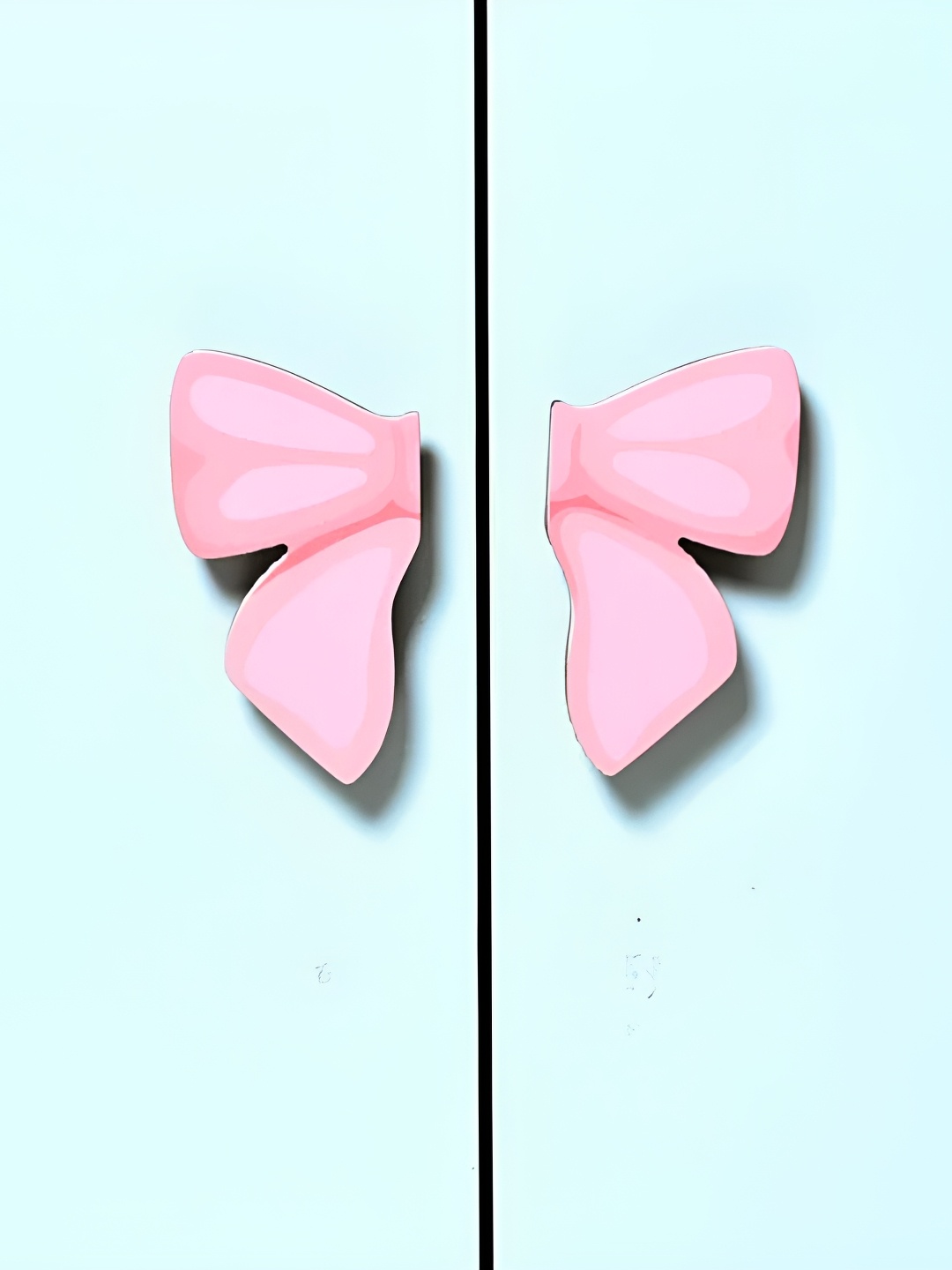 

Pinch of Pretty Pink 2 Pieces Printed Wooden Pink Bow Cupboard Door Handles