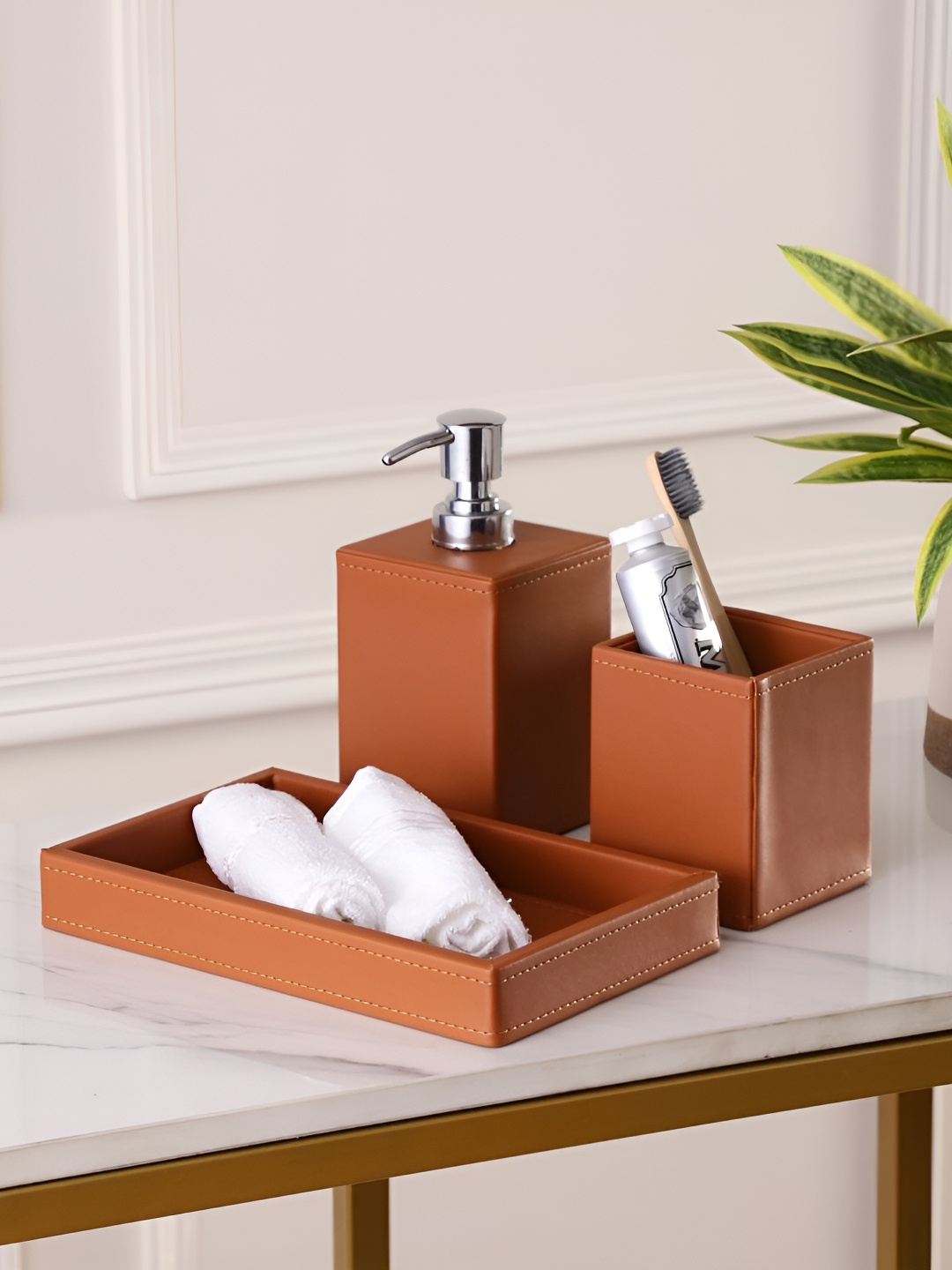 

Sammsara Brown 3 piece MDF Sqaure Shaped Bath Accessories Set