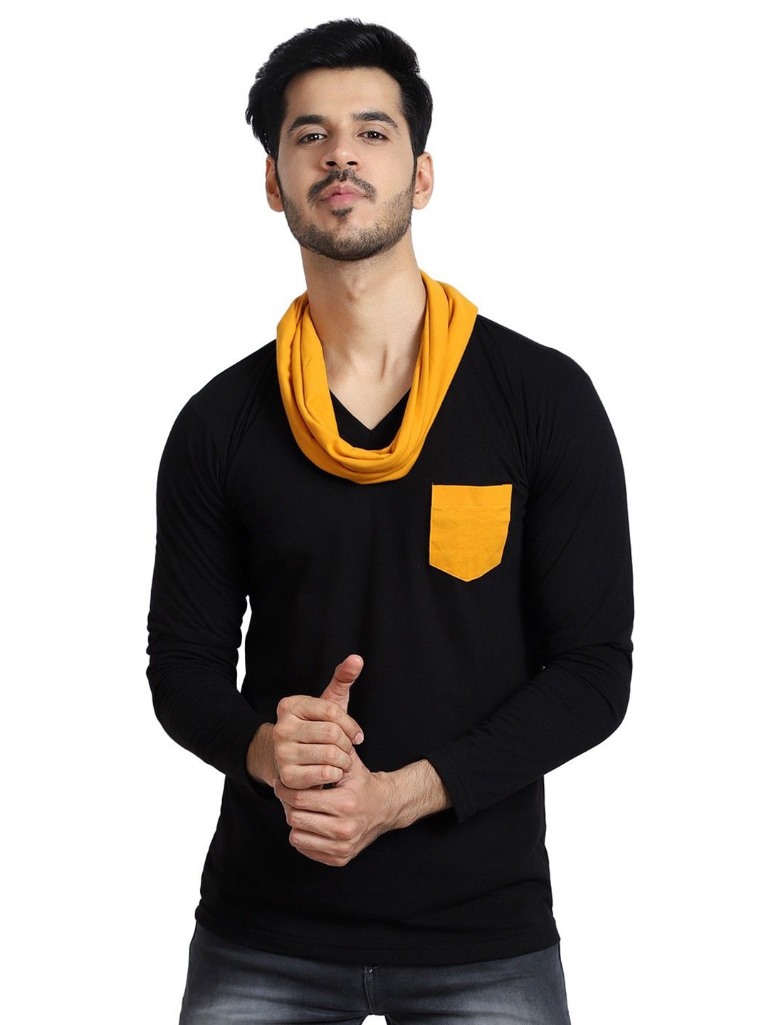 

Black Collection Men V-Neck Slim Fit T-shirt